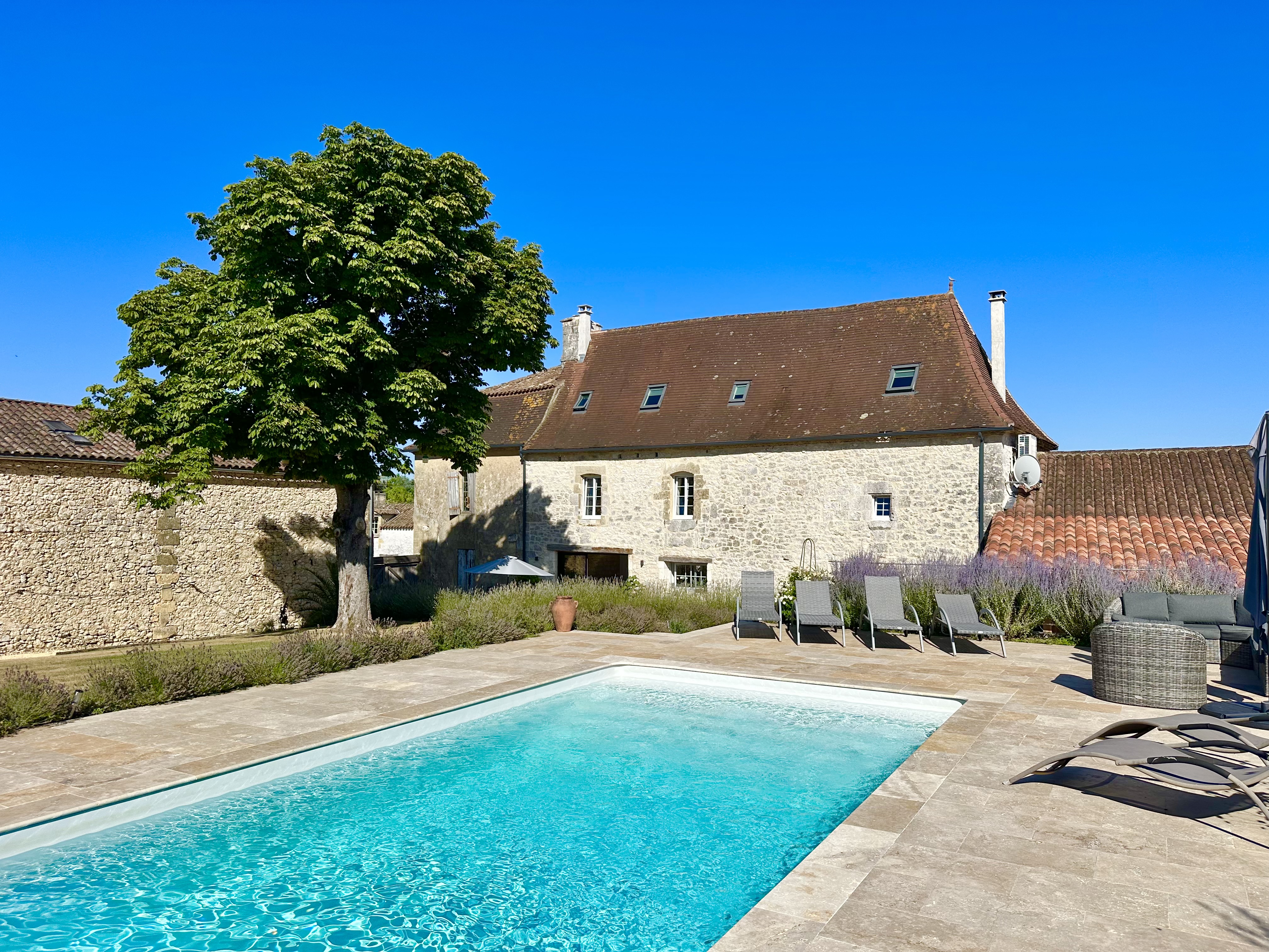 Propriété en France à vendre à Faux, Dordogne - €798 000 - photo