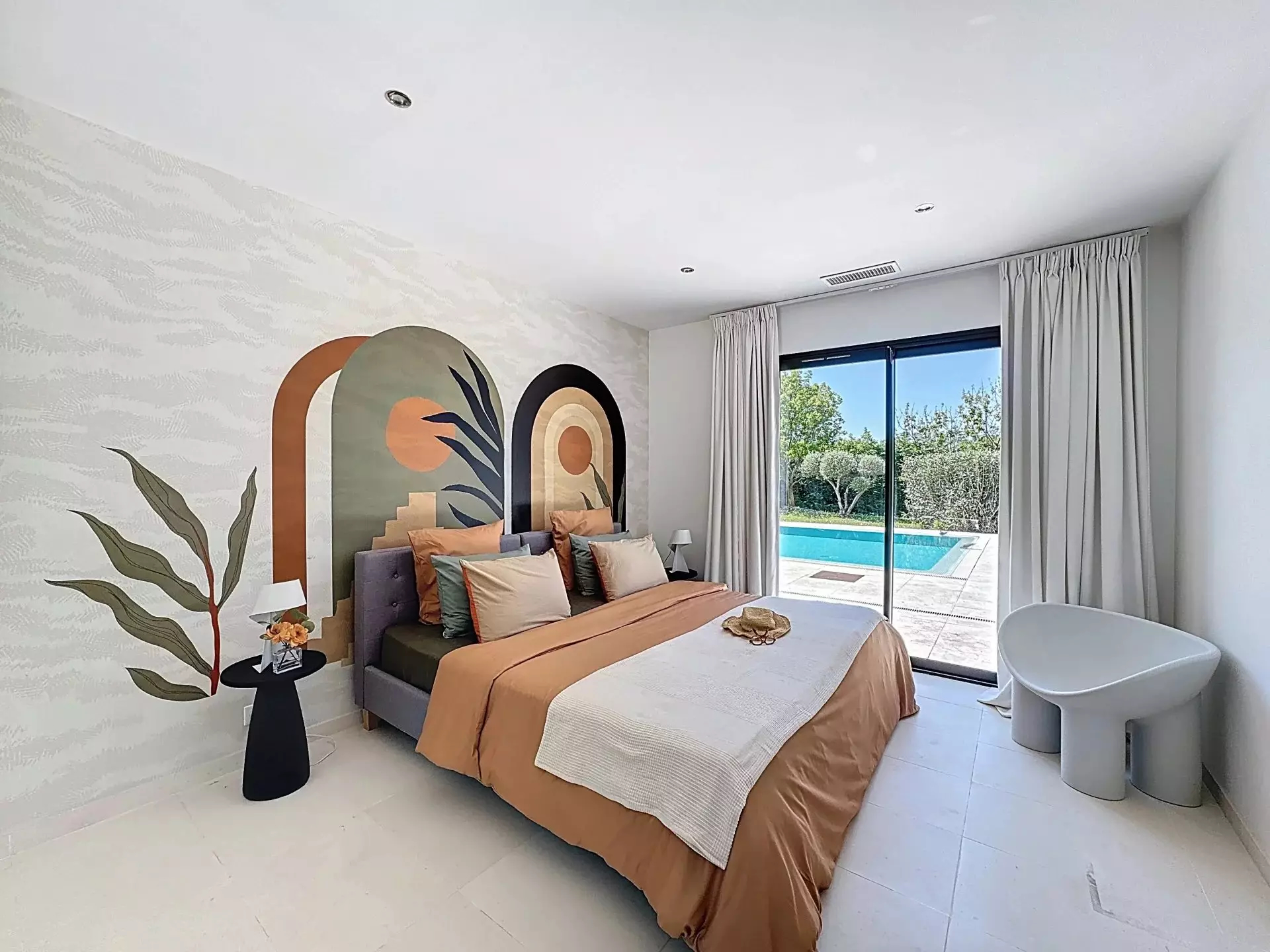 French property for sale in Roquefort-les-Pins, Alpes-Maritimes - €2,300,000 - photo 