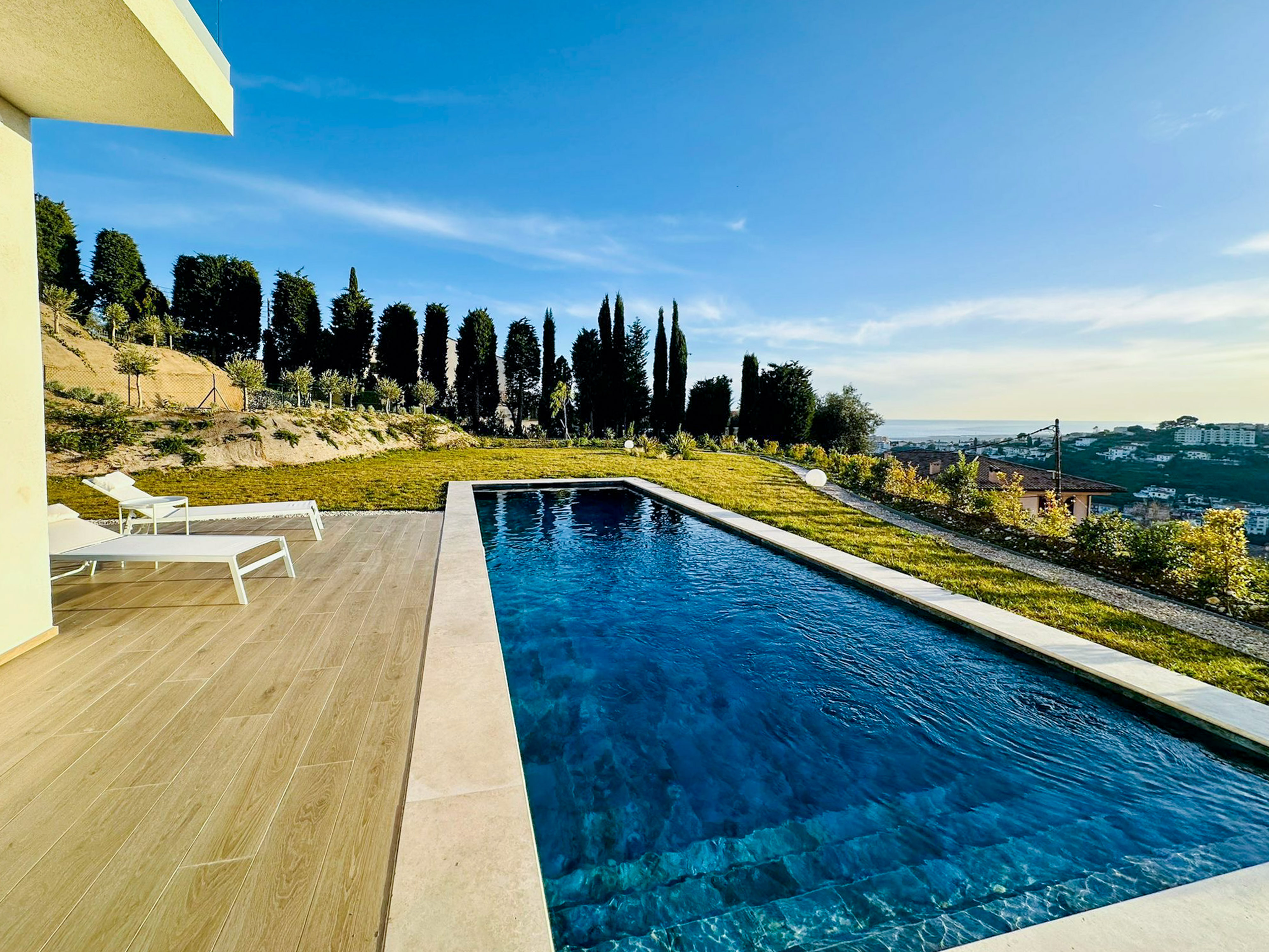 French property for sale in Nice, Alpes-Maritimes - €1,395,000 - photo 