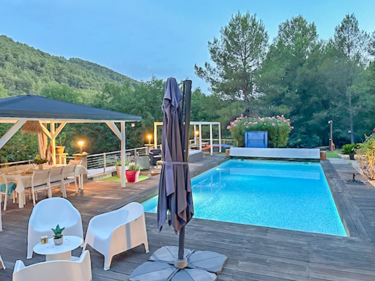 Propriété en France à vendre à Auriol, Bouches-du-Rhône - &#8364;1 630 000 - photo 