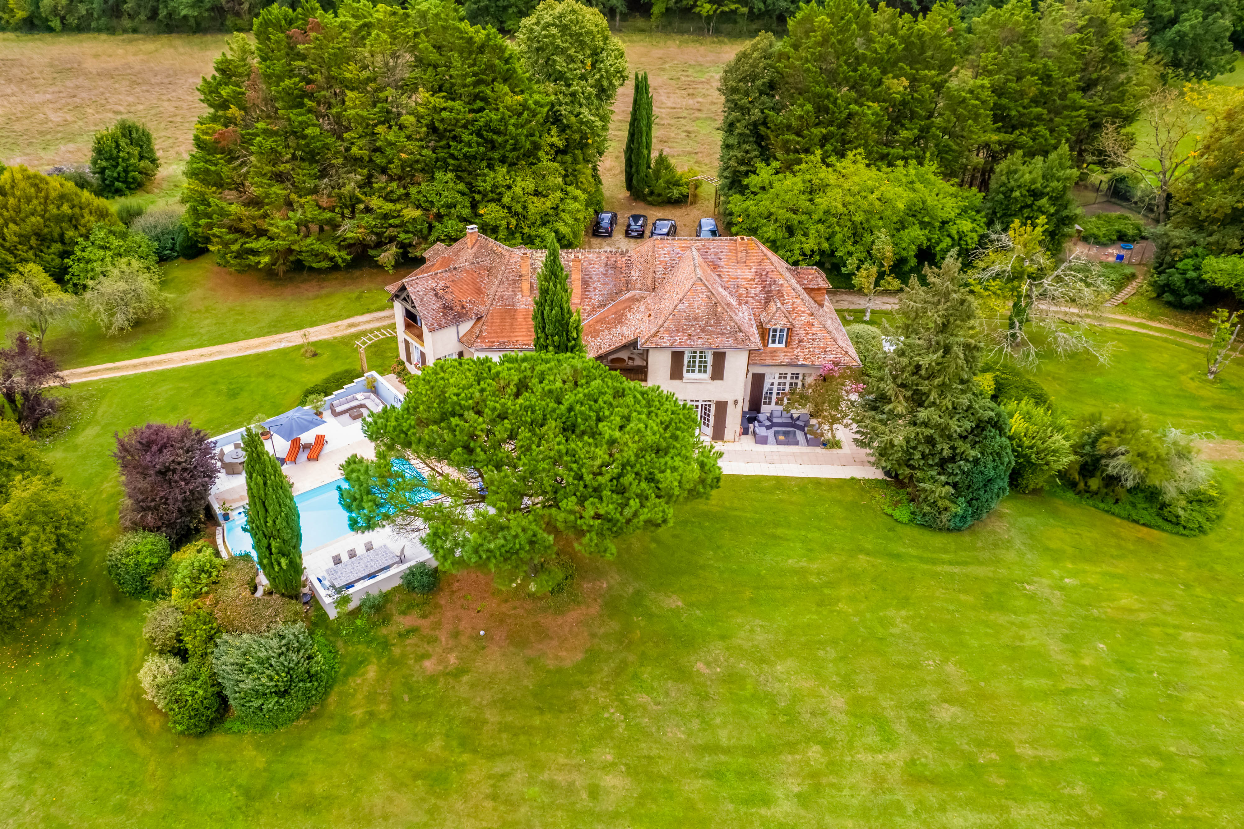 Propriété en France à vendre à Availles-en-Châtellerault, Vienne - &#8364;799 950 - photo 