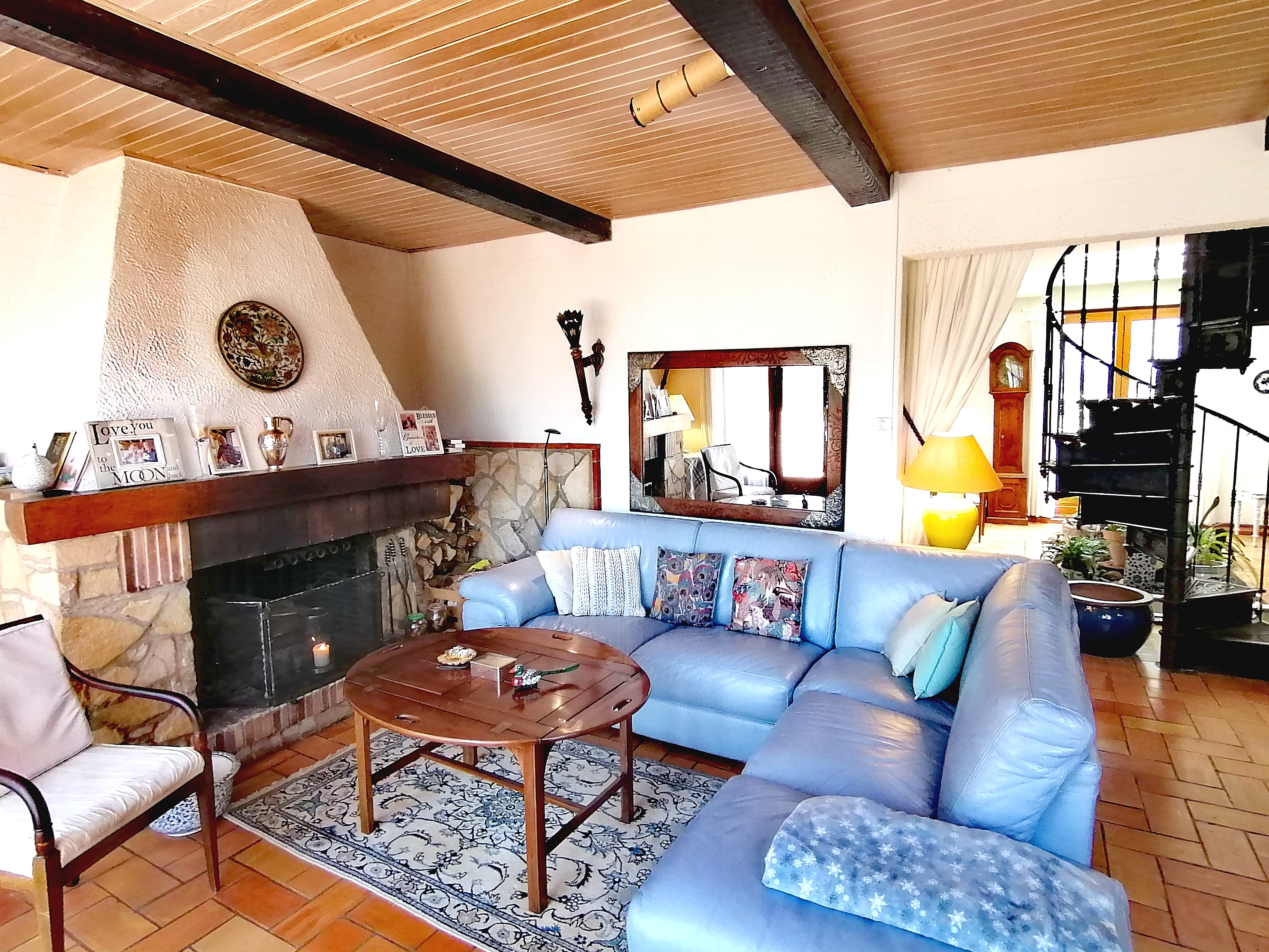 French property for sale in Belcodène, Bouches-du-Rhône - €965,000 - photo 
