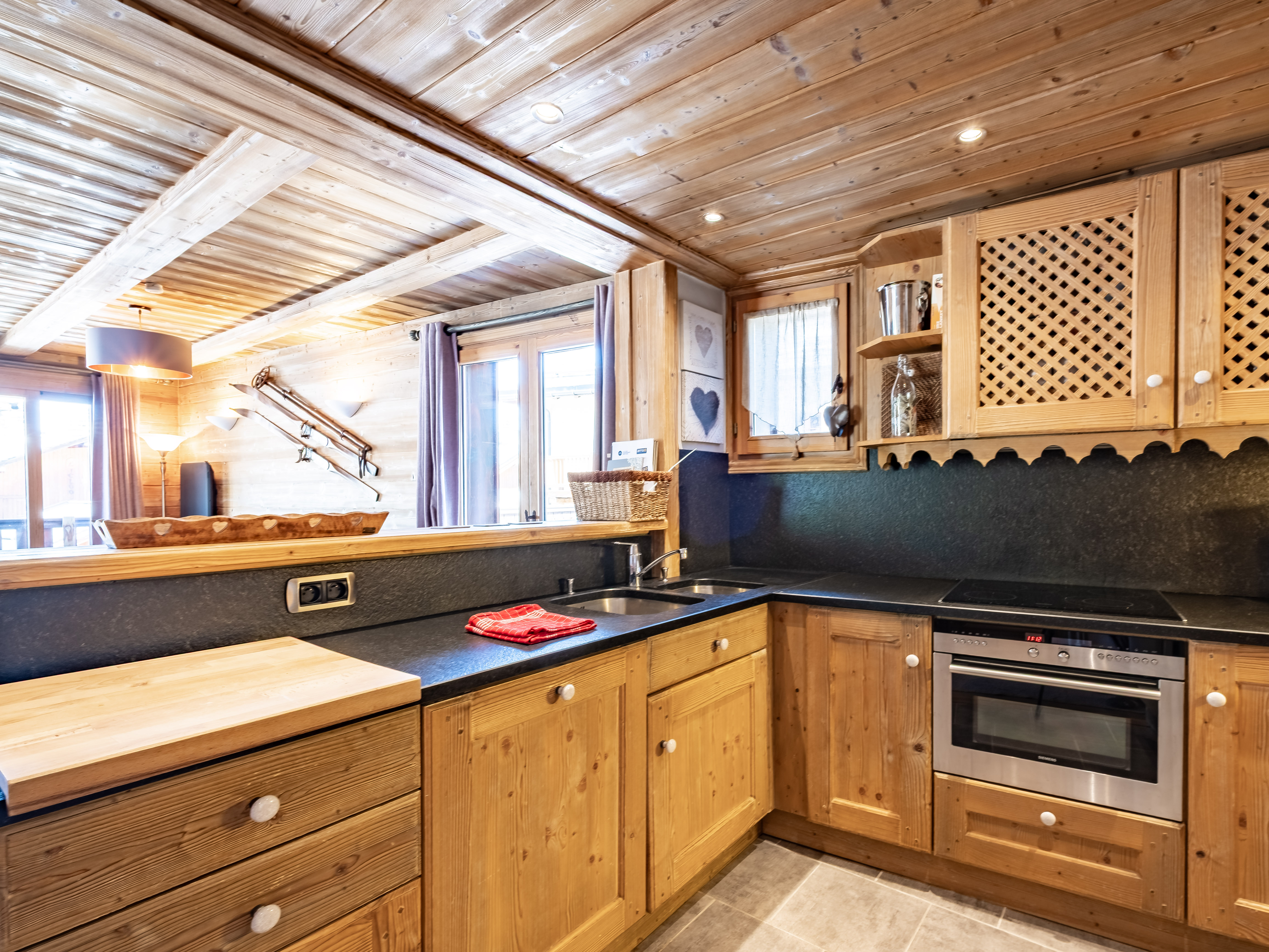 Propriété en France à vendre à Les Allues, Savoie - &#8364;1 545 000 - photo 