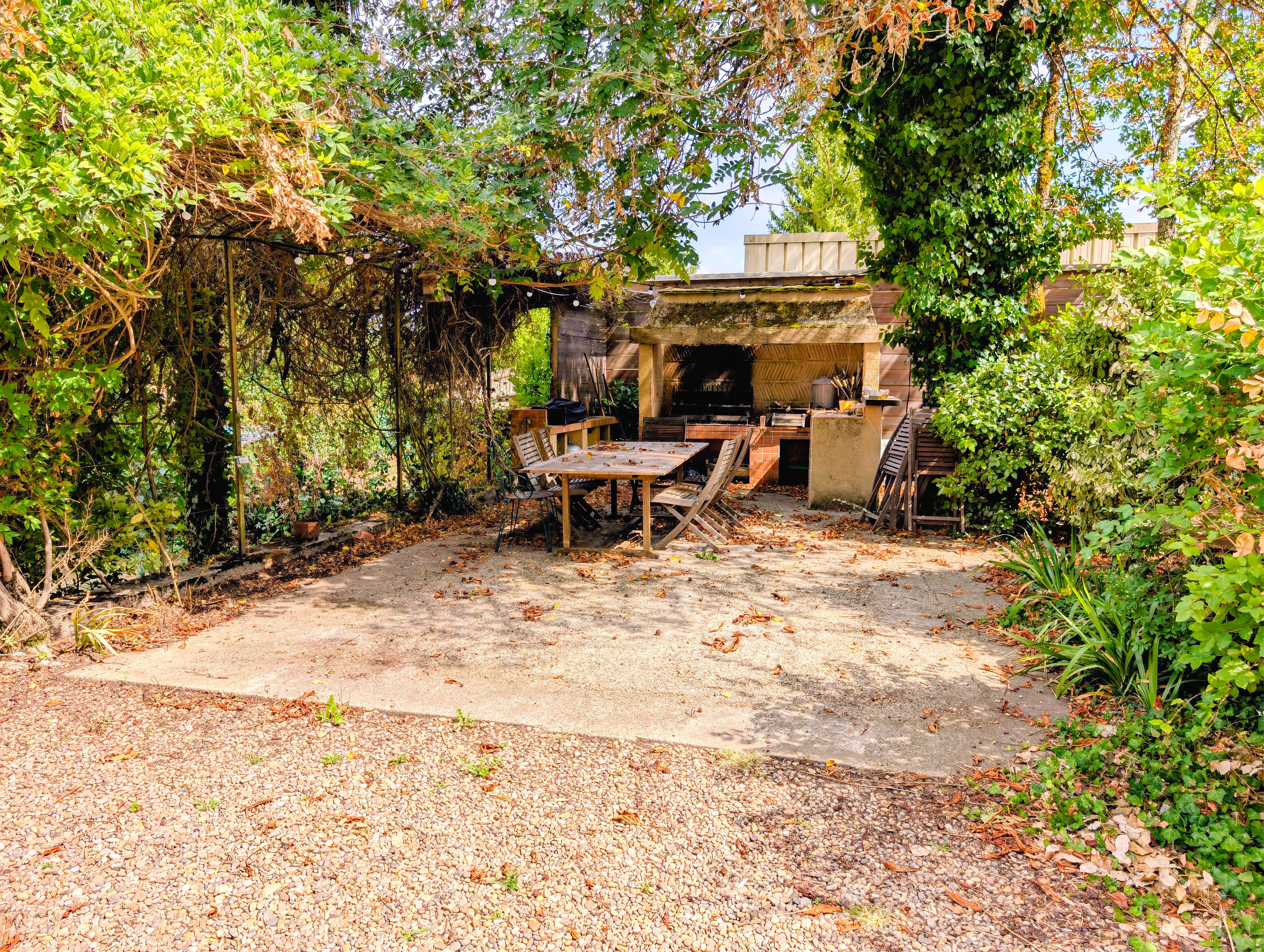 Propriété en France à vendre à Le Buisson-de-Cadouin, Dordogne - &#8364;630 700 - photo 