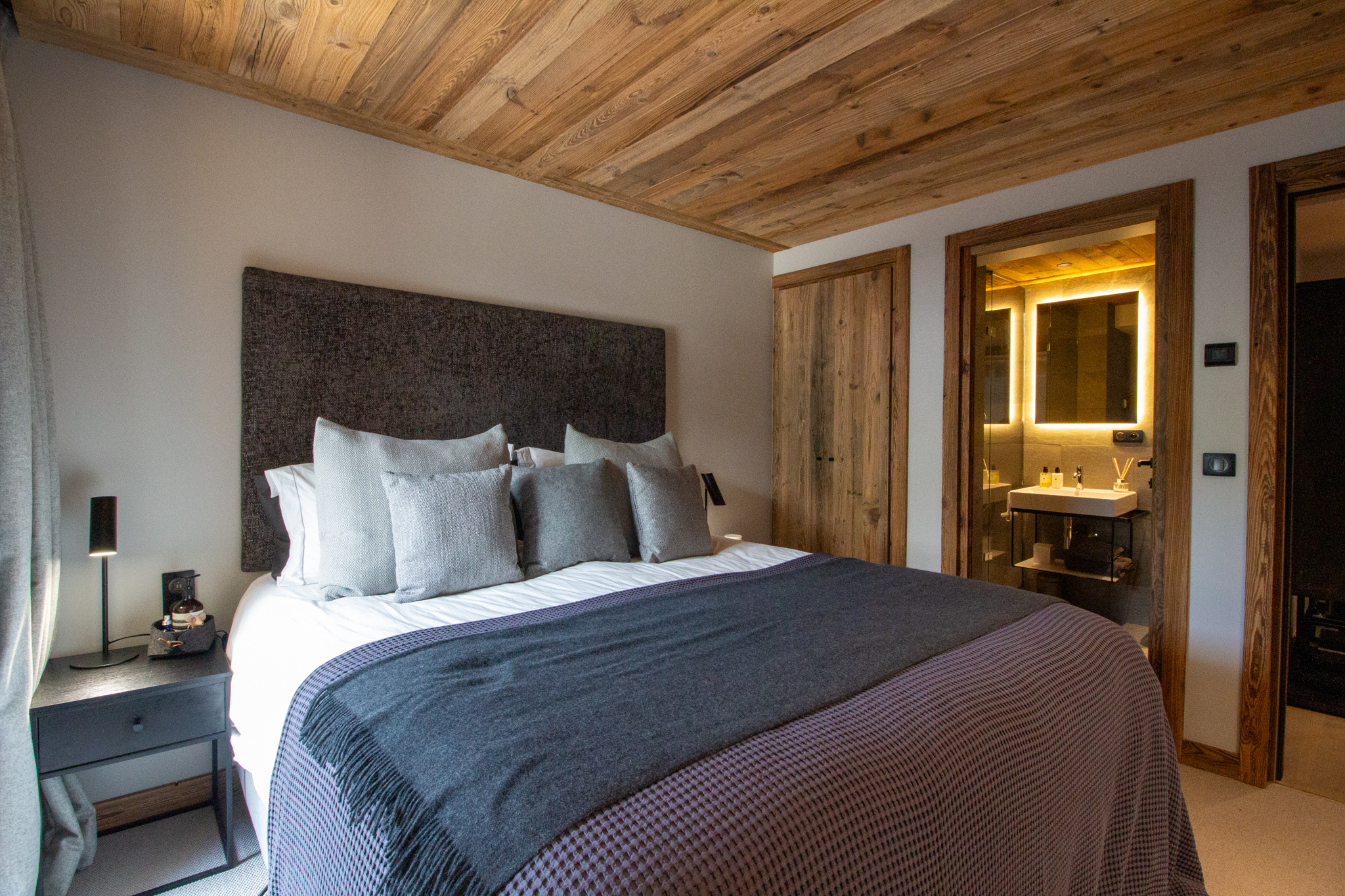 French property for sale in Saint-Martin-de-Belleville, Savoie - €2,595,000 - photo 