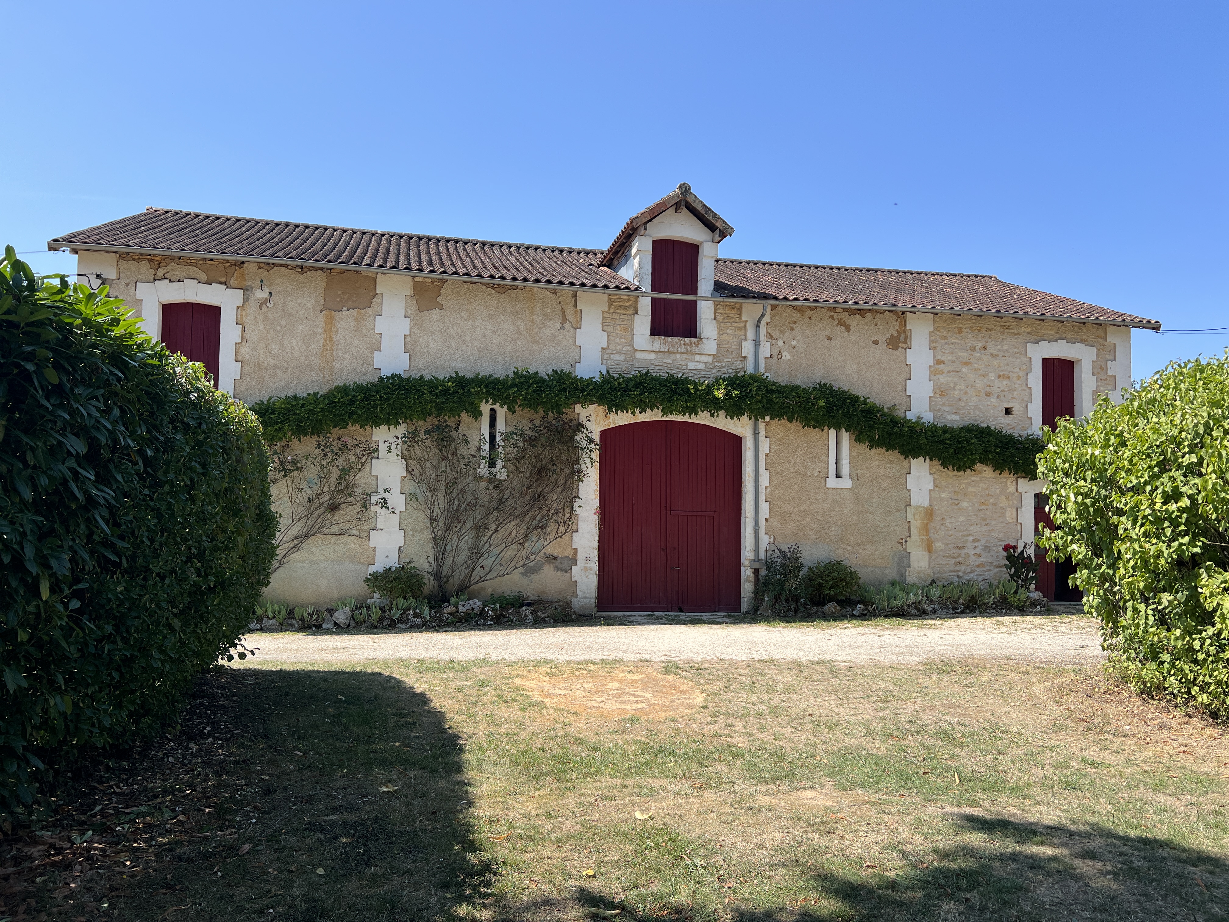 Propriété en France à vendre à Négrondes, Dordogne - &#8364;667 800 - photo 
