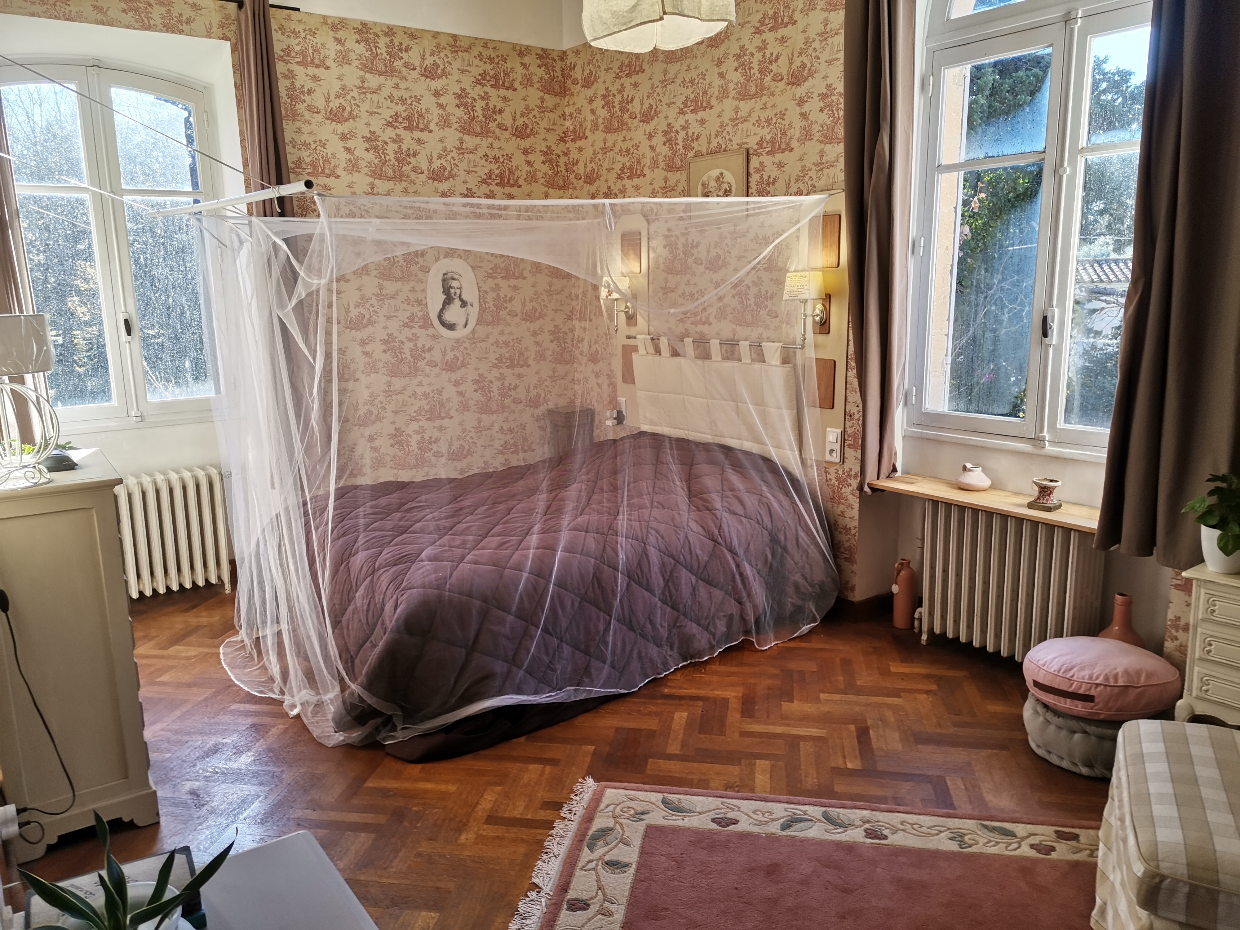 French property for sale in Uzès, Gard - €1,300,000 - photo 
