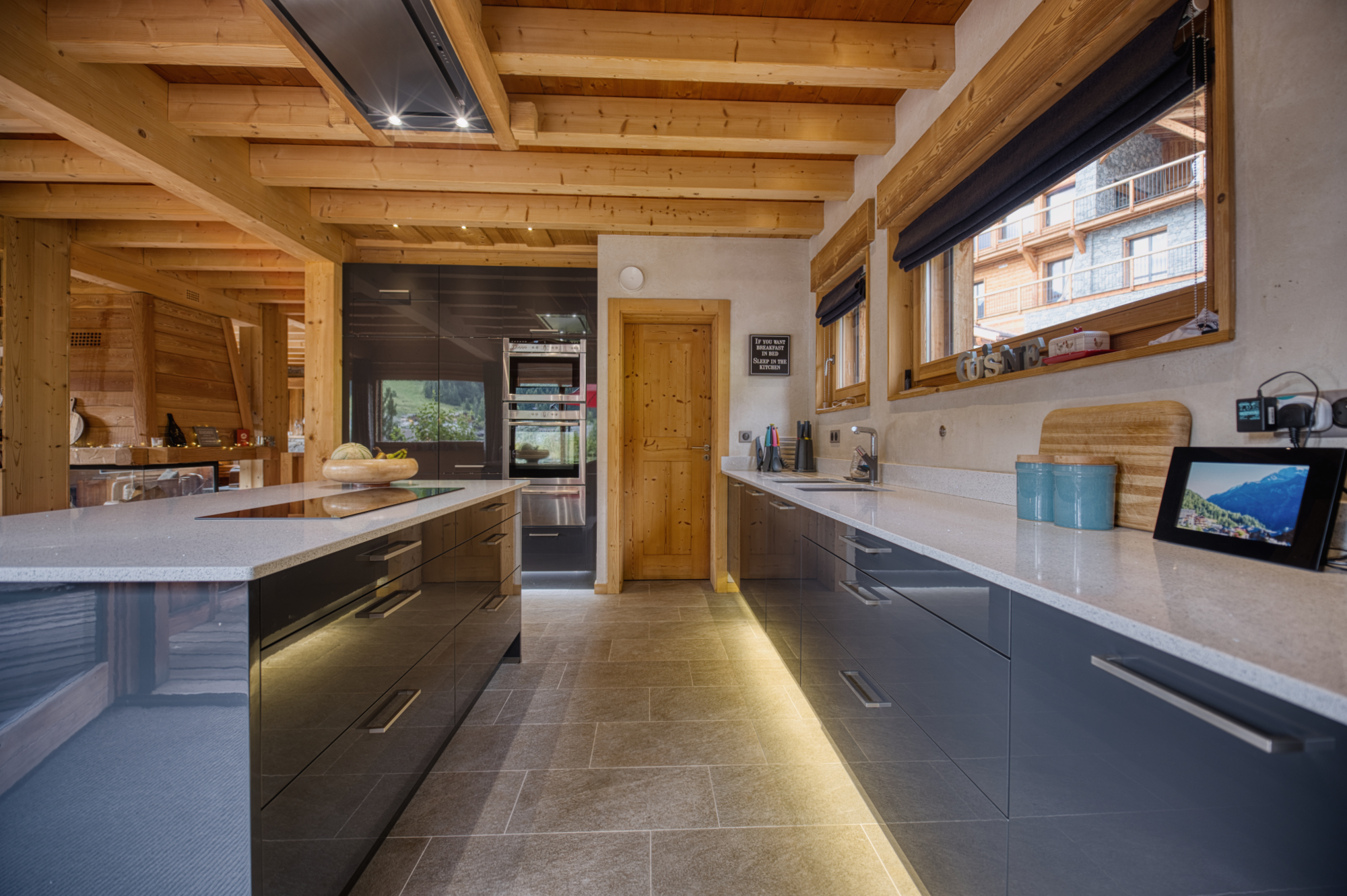 French property for sale in Châtel, Haute-Savoie - €2,495,000 - photo 