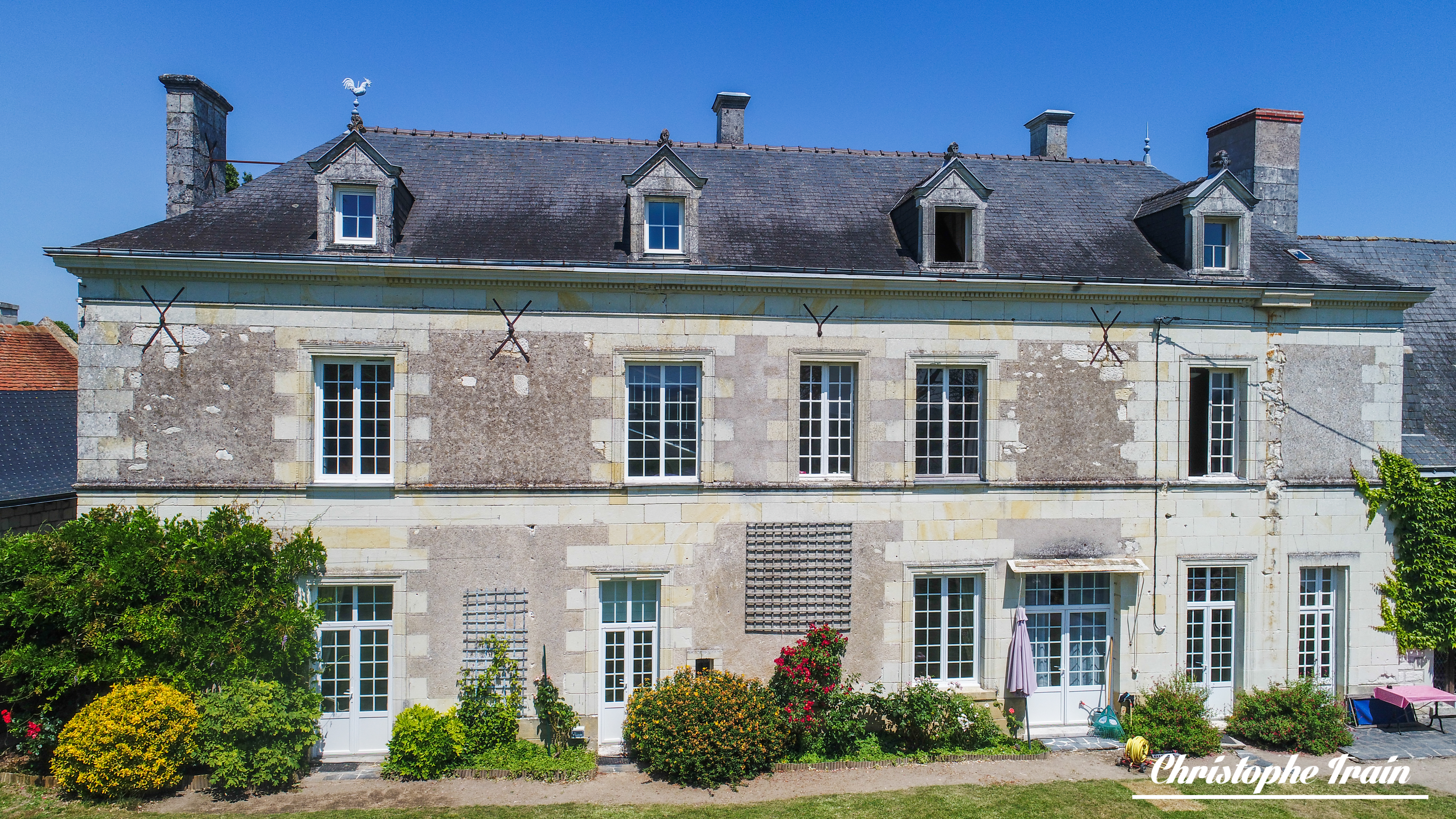 French property for sale in Huismes, Indre-et-Loire - €1,100,000 - photo 