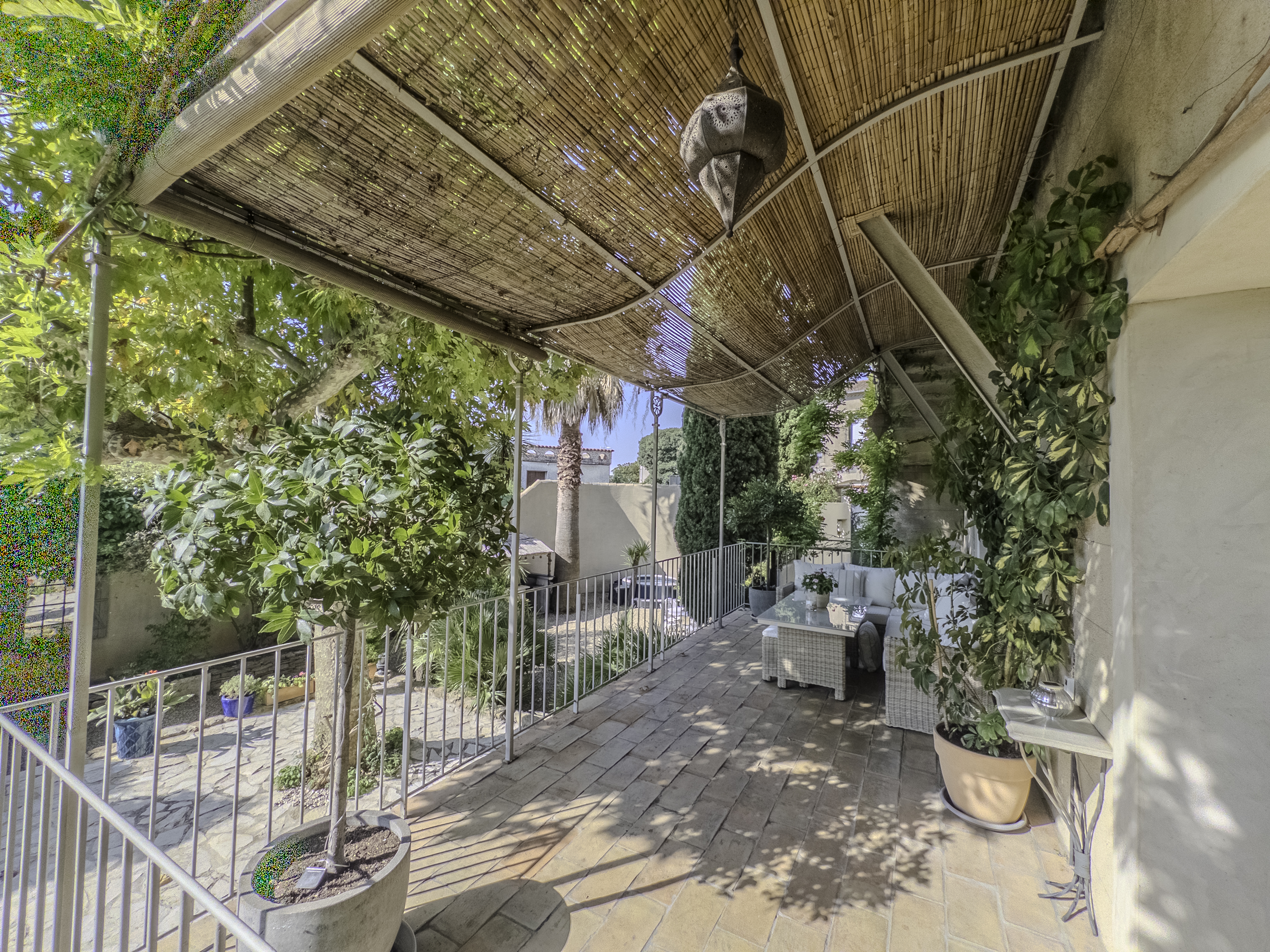 Propriété en France à vendre à Neffiès, Hérault - &#8364;950 000 - photo 