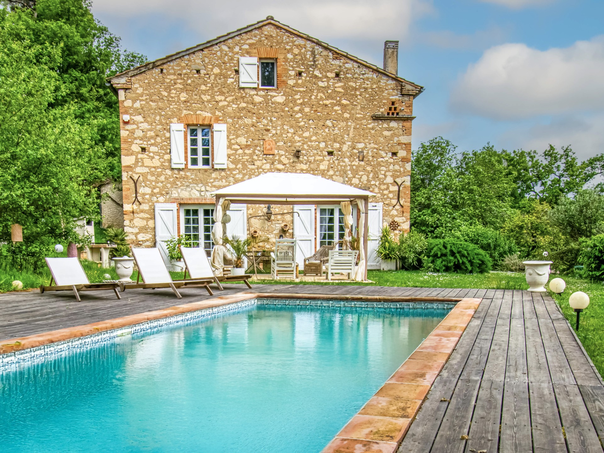 Propriété en France à vendre à Briatexte, Tarn - &#8364;556 000 - photo 