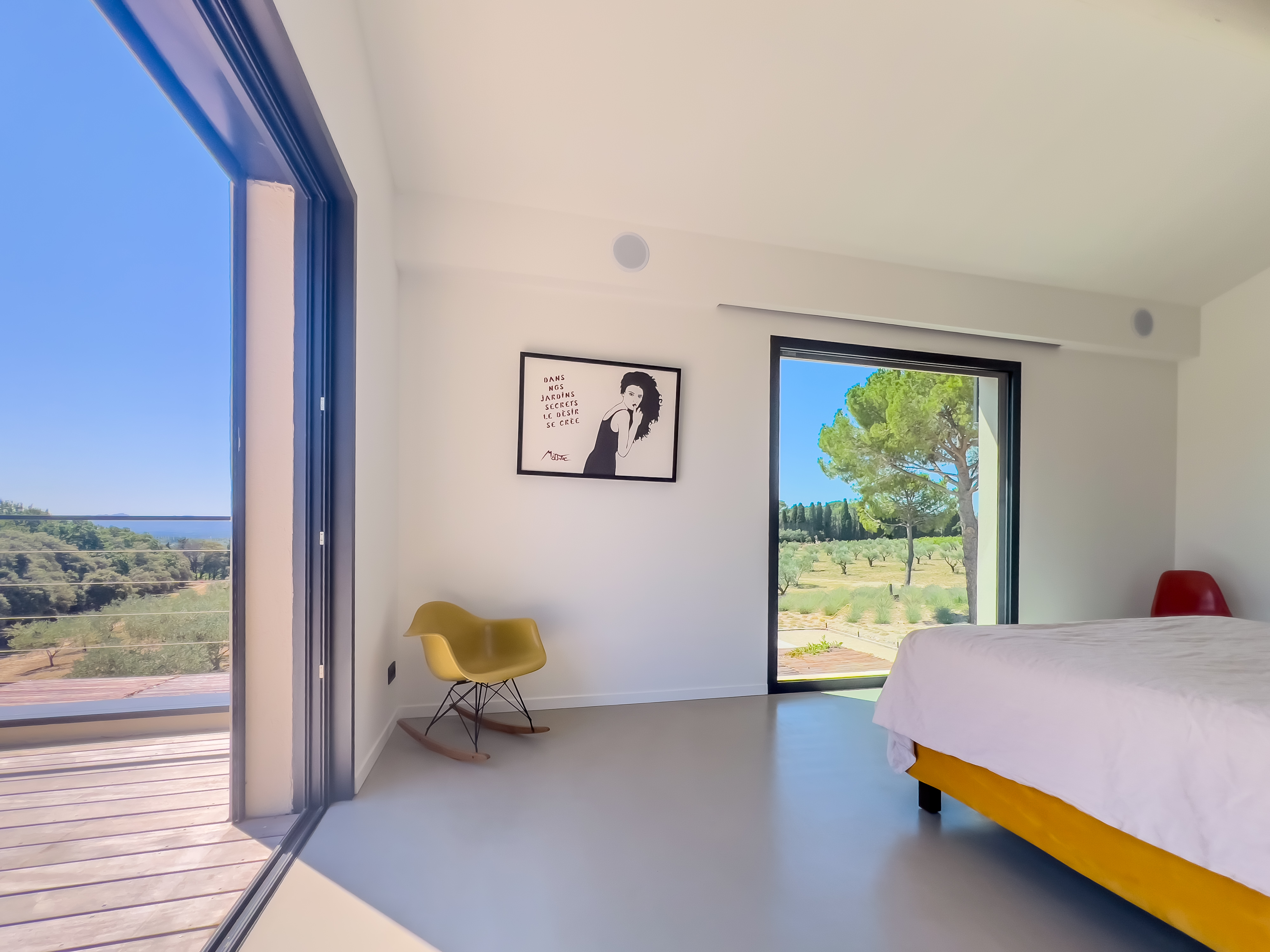 French property for sale in Noves, Bouches-du-Rhône - €3,500,000 - photo 