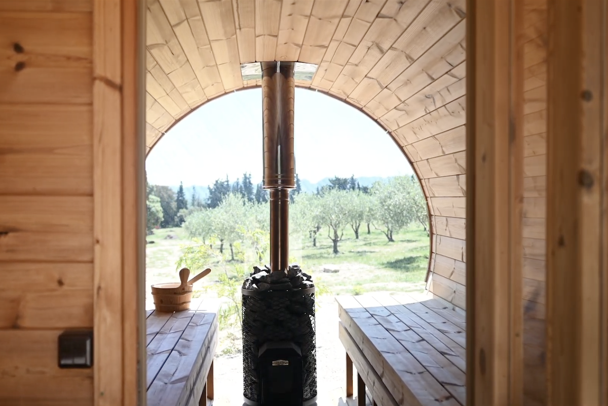 French property for sale in Noves, Bouches-du-Rhône - €3,500,000 - photo 