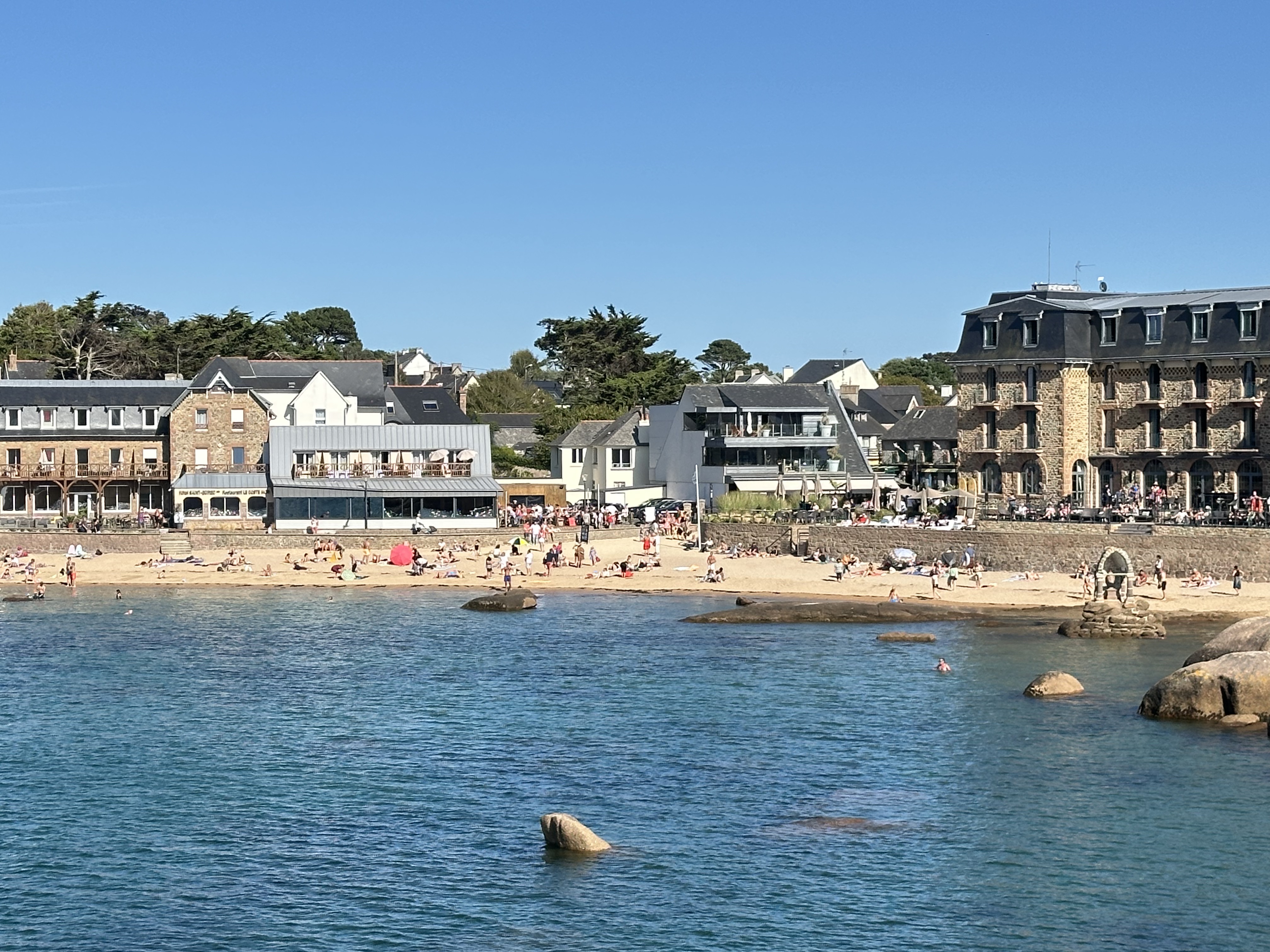 French property for sale in Perros-Guirec, Côtes-d'Armor - €885,400 - photo 