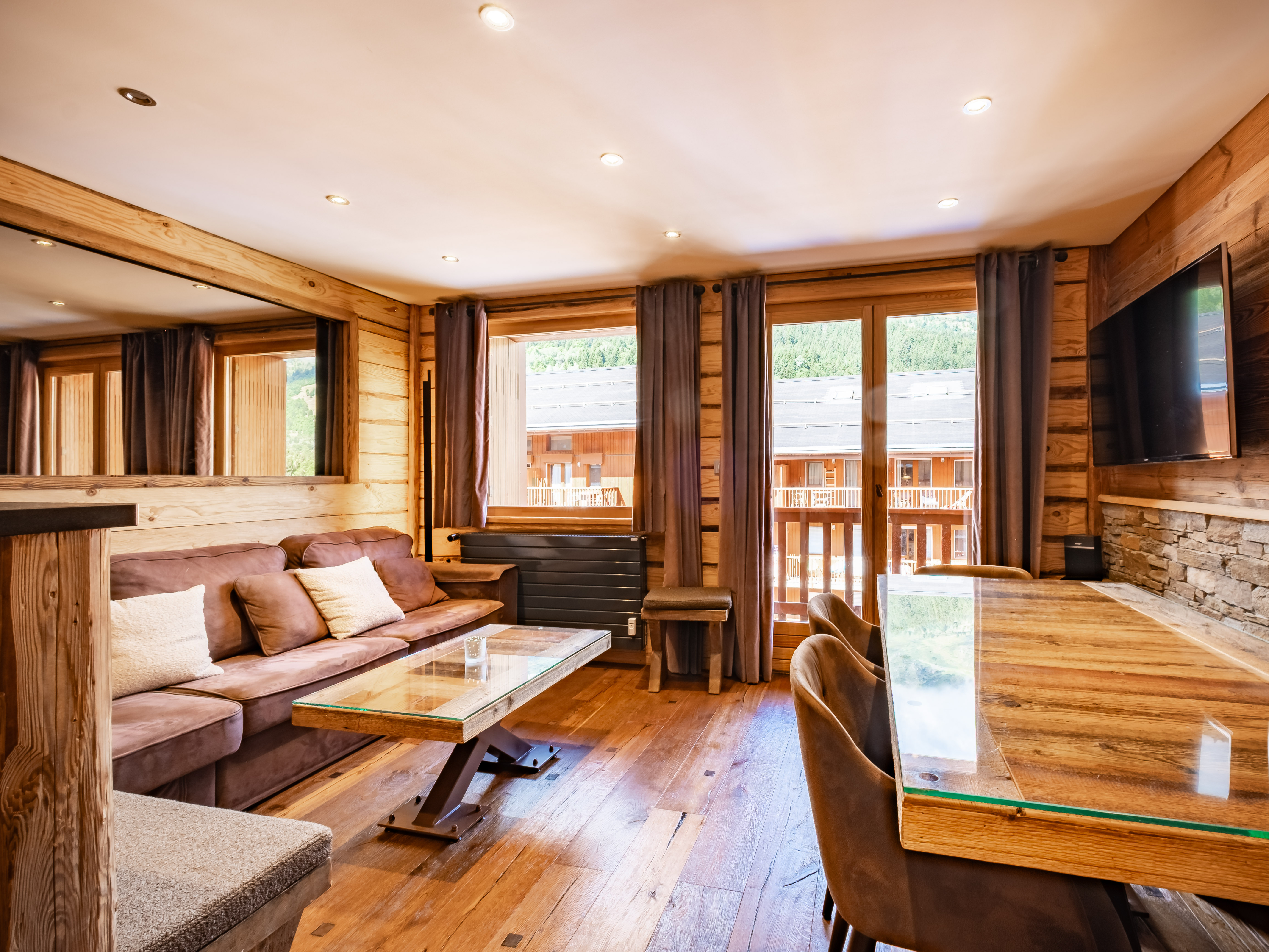 Propriété en France à vendre à MERIBEL LES ALLUES, Savoie - &#8364;1 270 000 - photo 