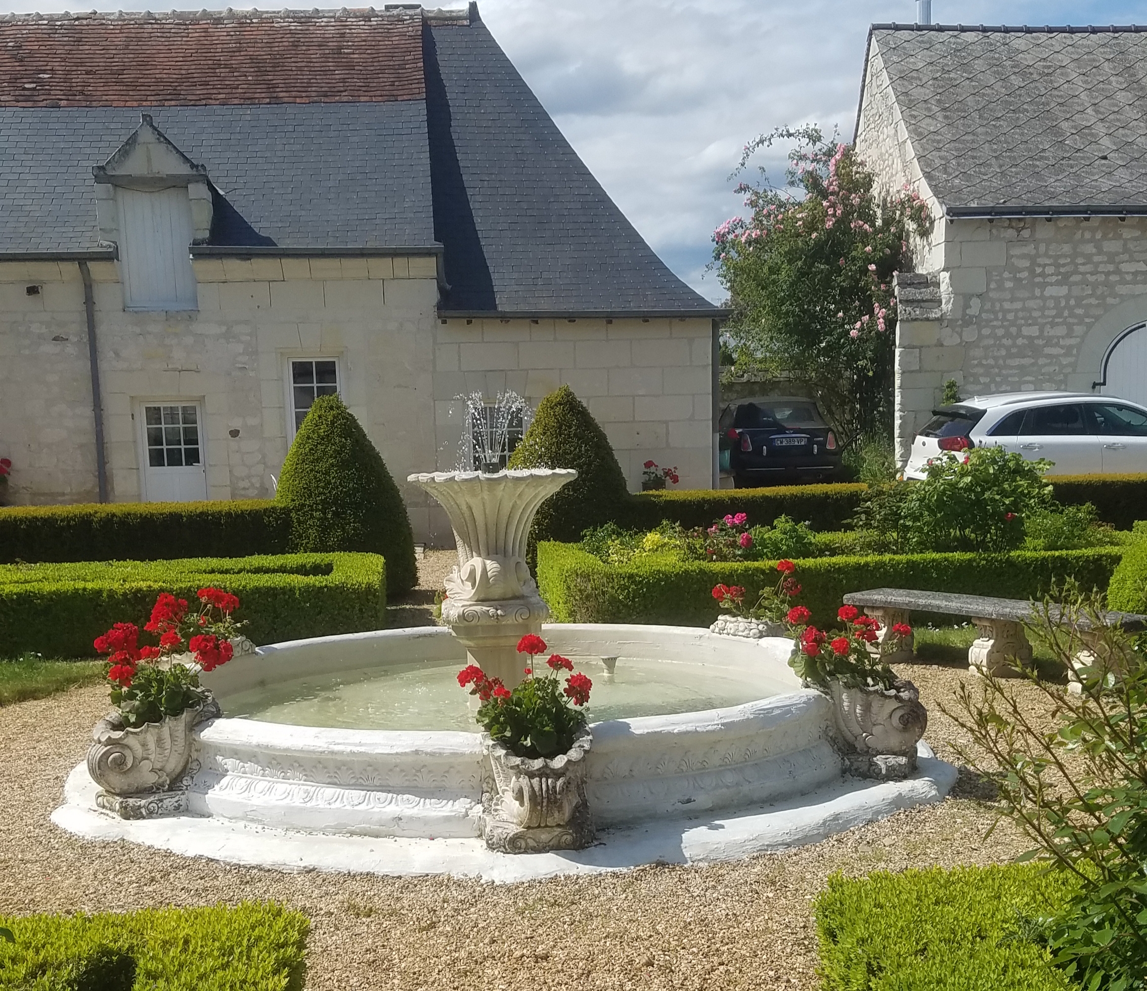 French property for sale in Huismes, Indre-et-Loire - €1,100,000 - photo 