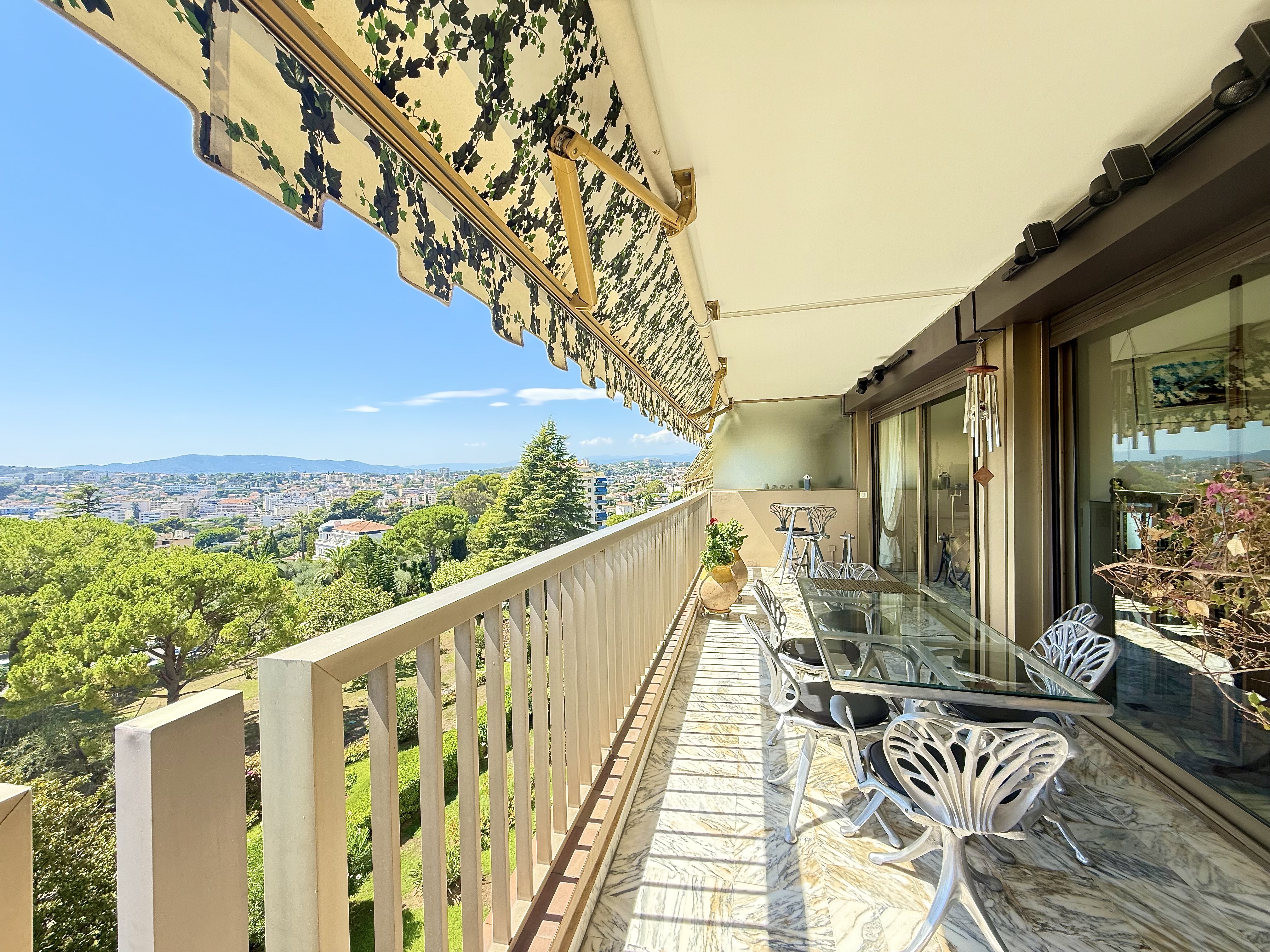 Propriété en France à vendre à Cannes, Alpes-Maritimes - €1 095 000 - photo 