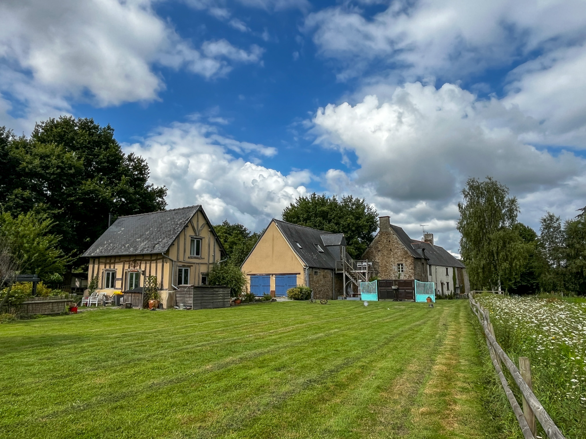 French property for sale in Pleine-Fougères, Ille-et-Vilaine - €737,800 - photo 
