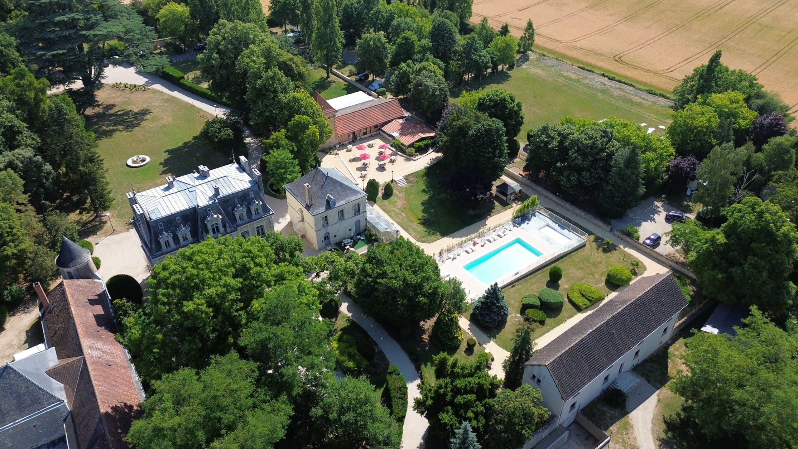 Propriété en France à vendre à Trogues, Indre-et-Loire - &#8364;2 955 000 - photo 