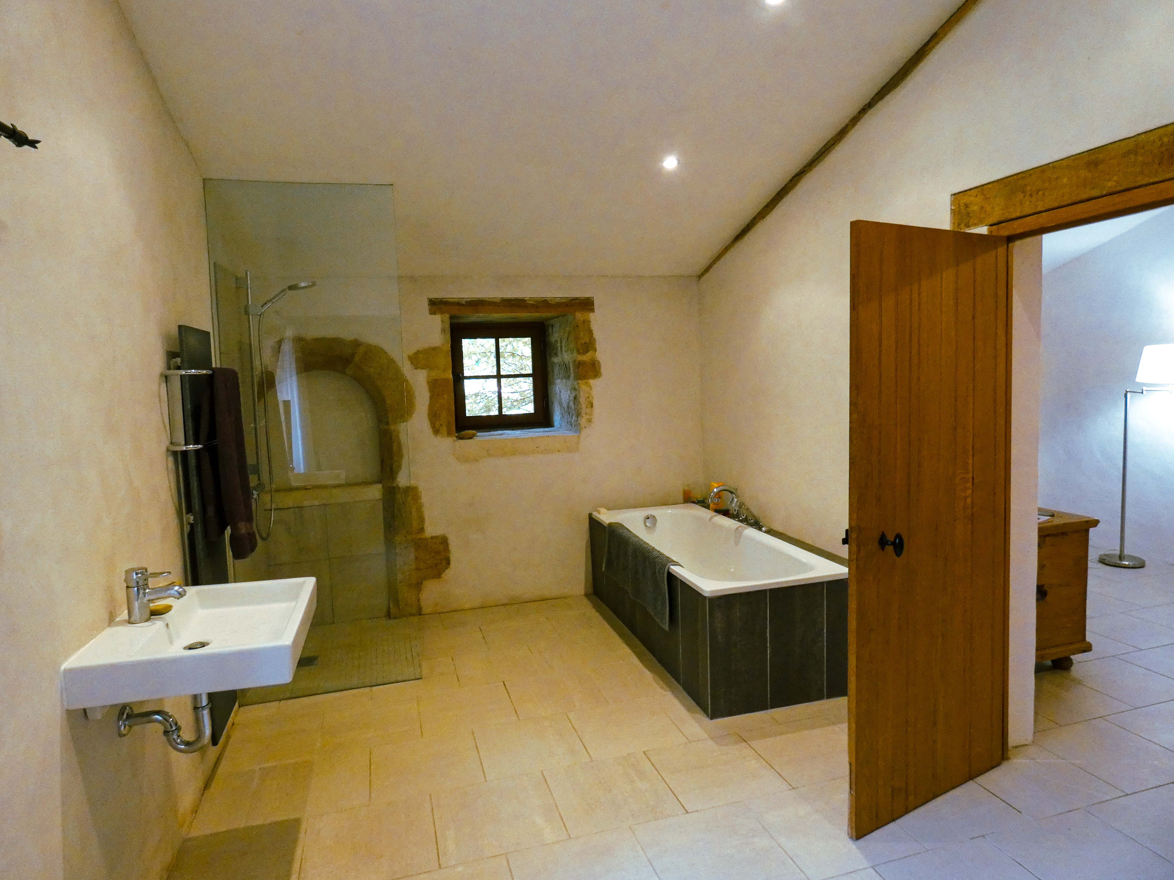 Propriété en France à vendre à Marsais-Sainte-Radégonde, Vendée - &#8364;505 000 - photo 