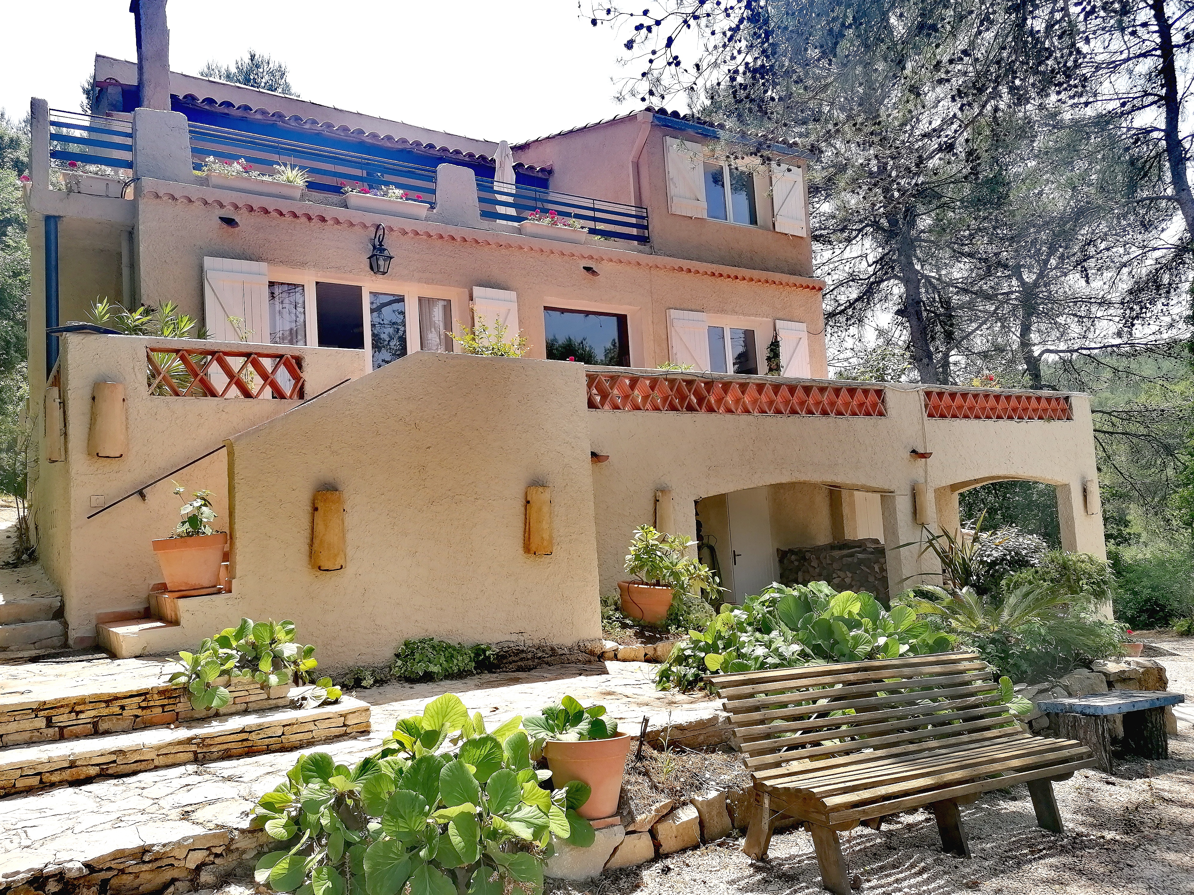 French property for sale in Belcodène, Bouches-du-Rhône - €965,000 - photo 