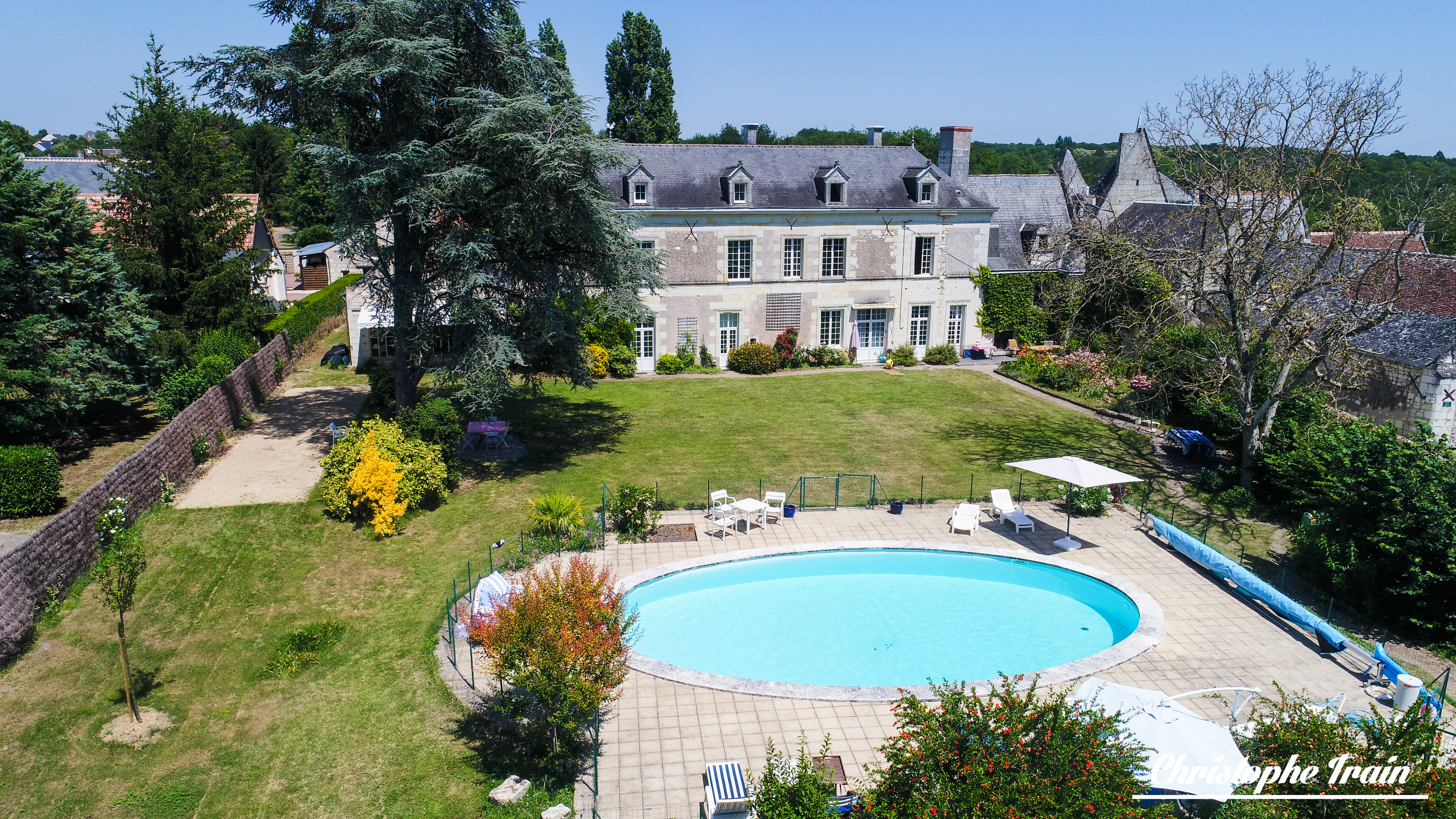 French property for sale in Huismes, Indre-et-Loire - €1,100,000 - photo 