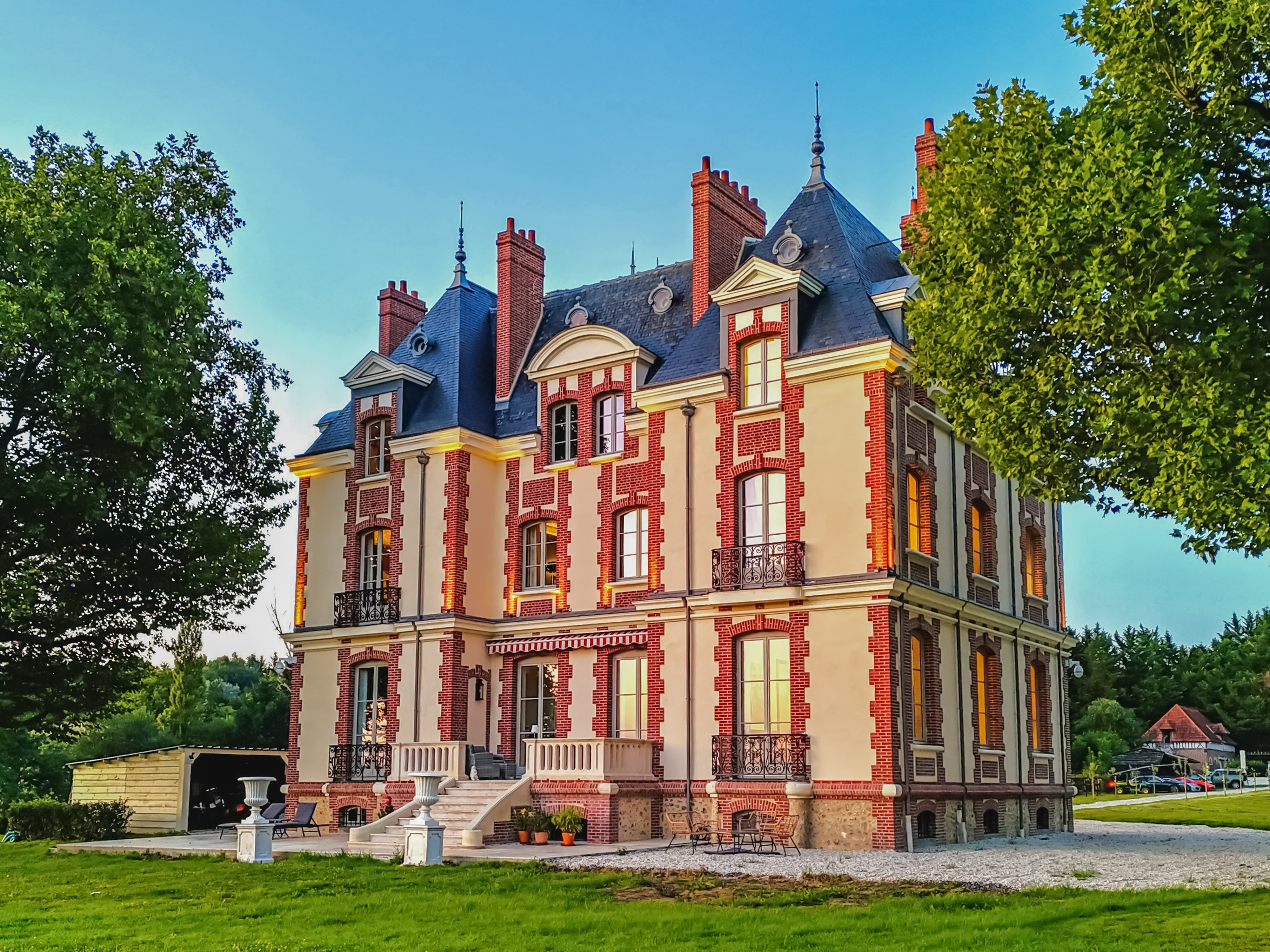Propriété en France à vendre à Pont-l'Évêque, Calvados - &#8364;5 420 000 - photo 