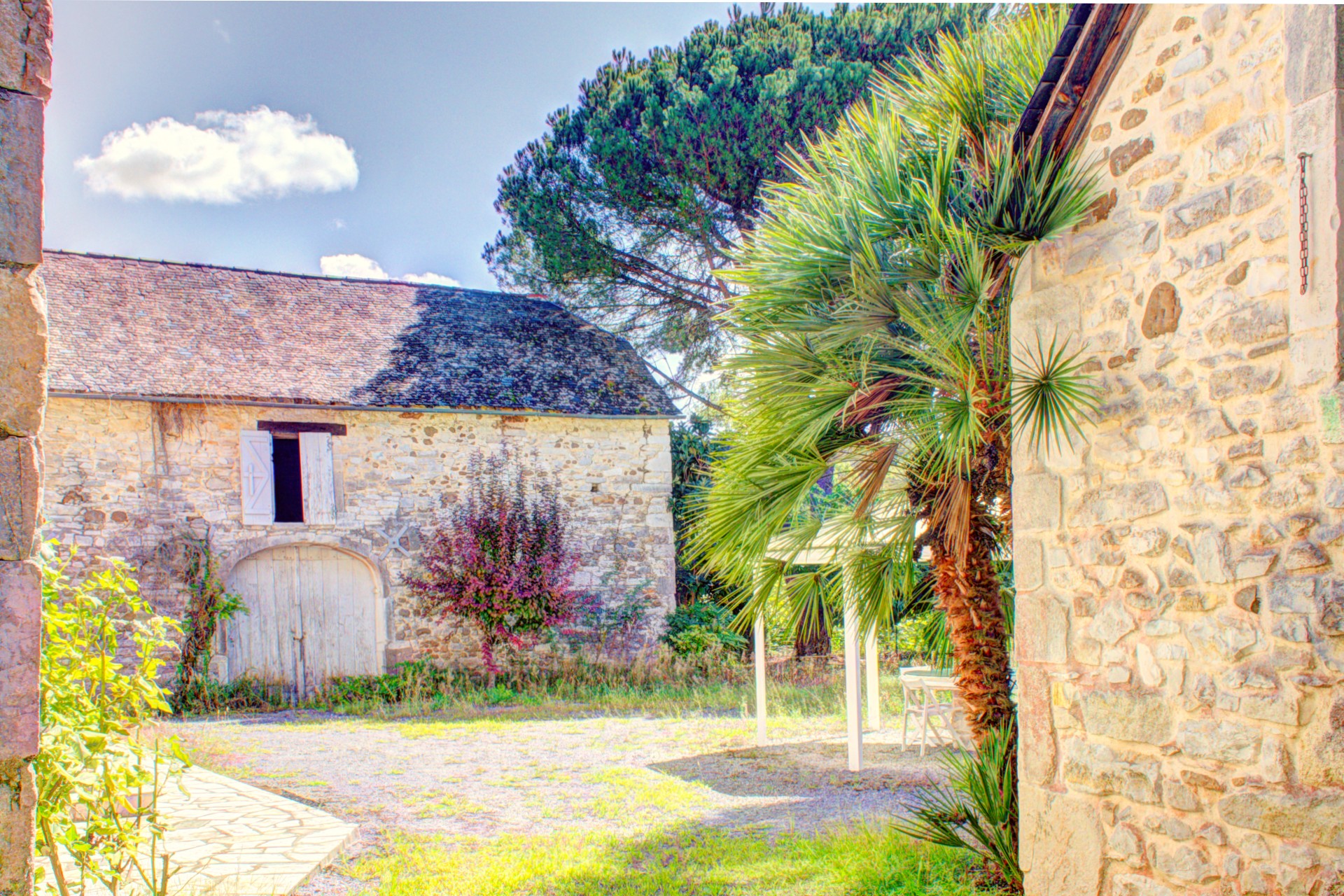 French property for sale in Pau, Pyrénées-Atlantiques - €595,000 - photo 