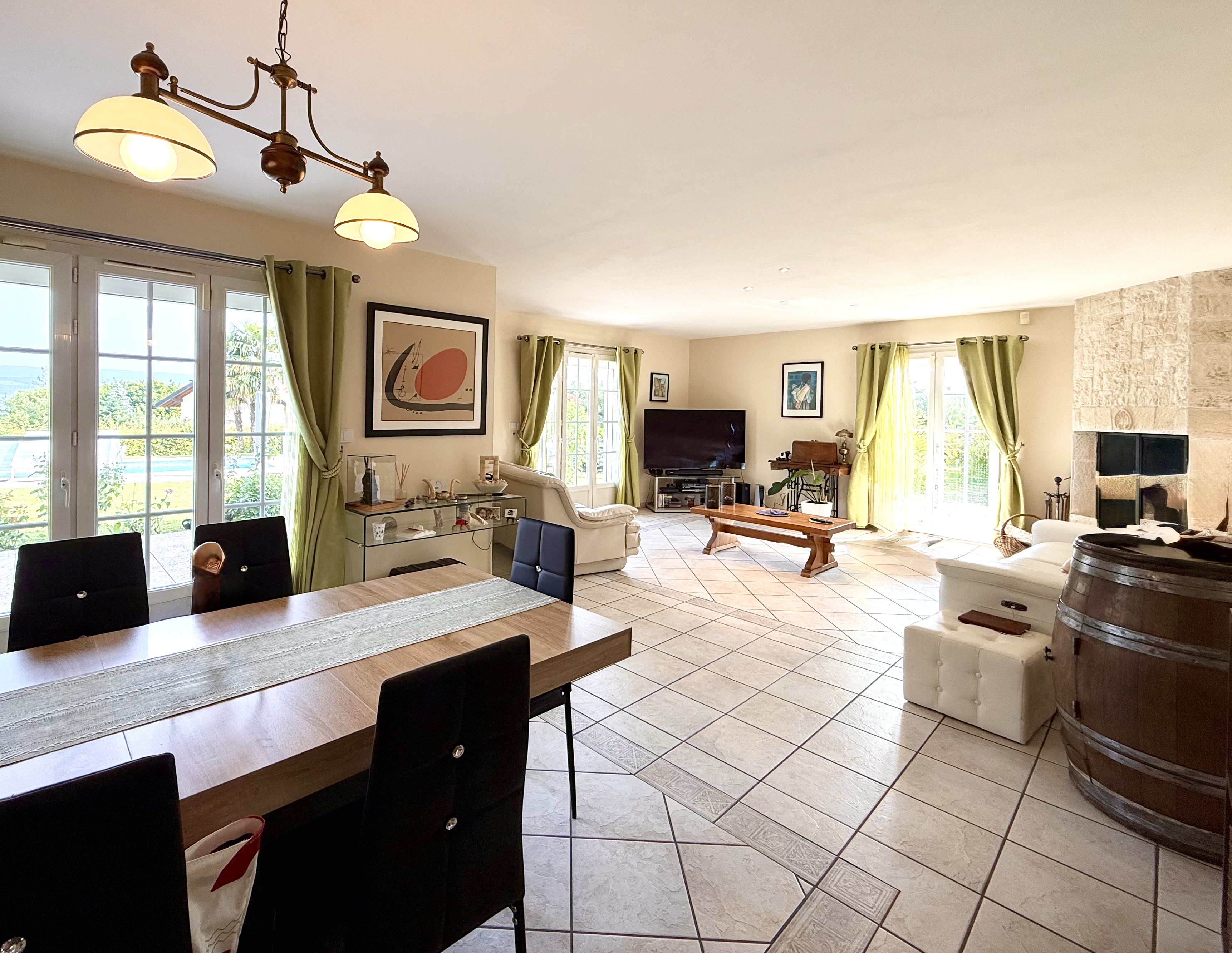 Propriété en France à vendre à Messery, Haute-Savoie - &#8364;1 090 000 - photo 