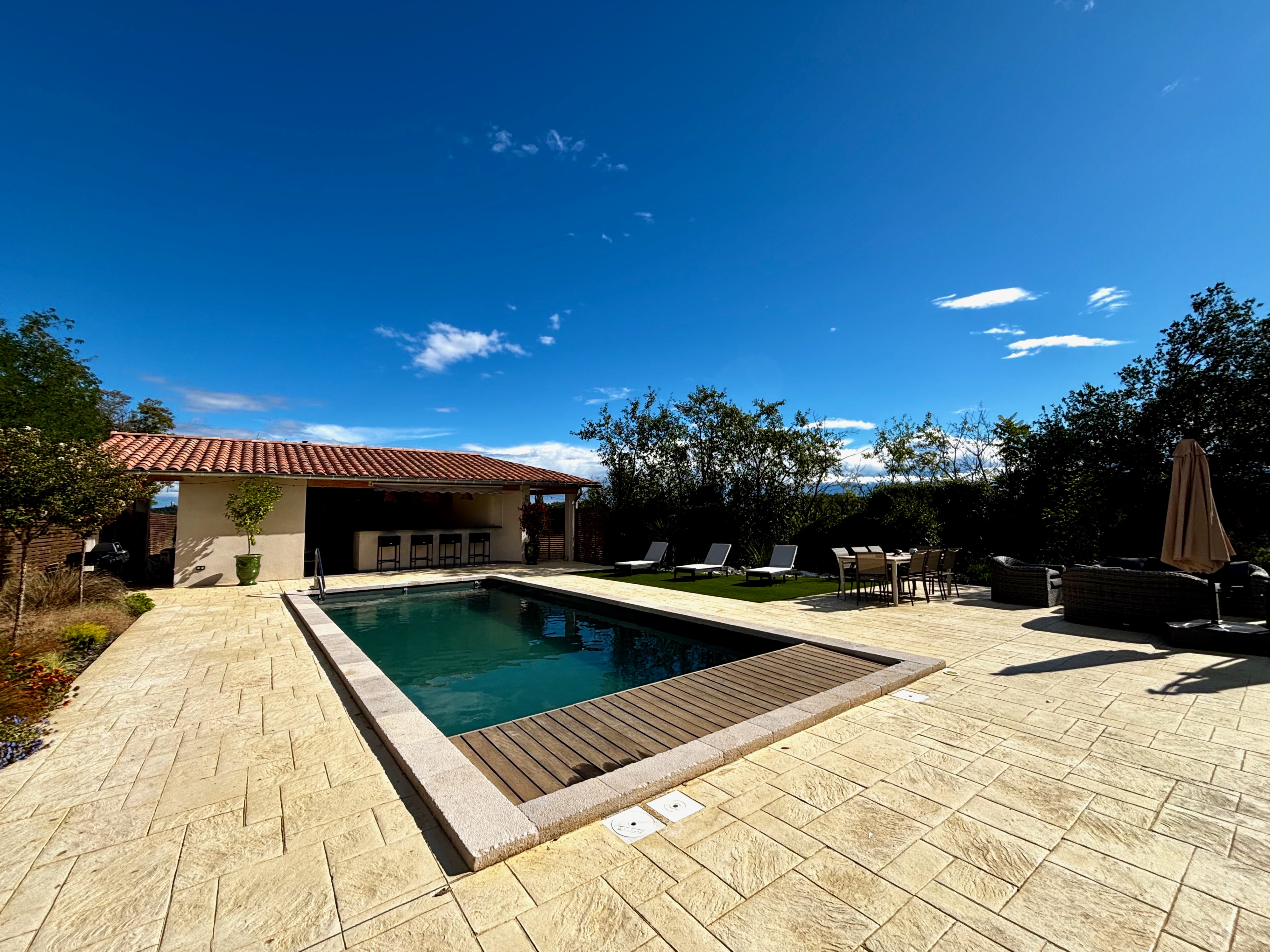Propriété en France à vendre à Saint-Nazaire-des-Gardies, Gard - &#8364;710 000 - photo 