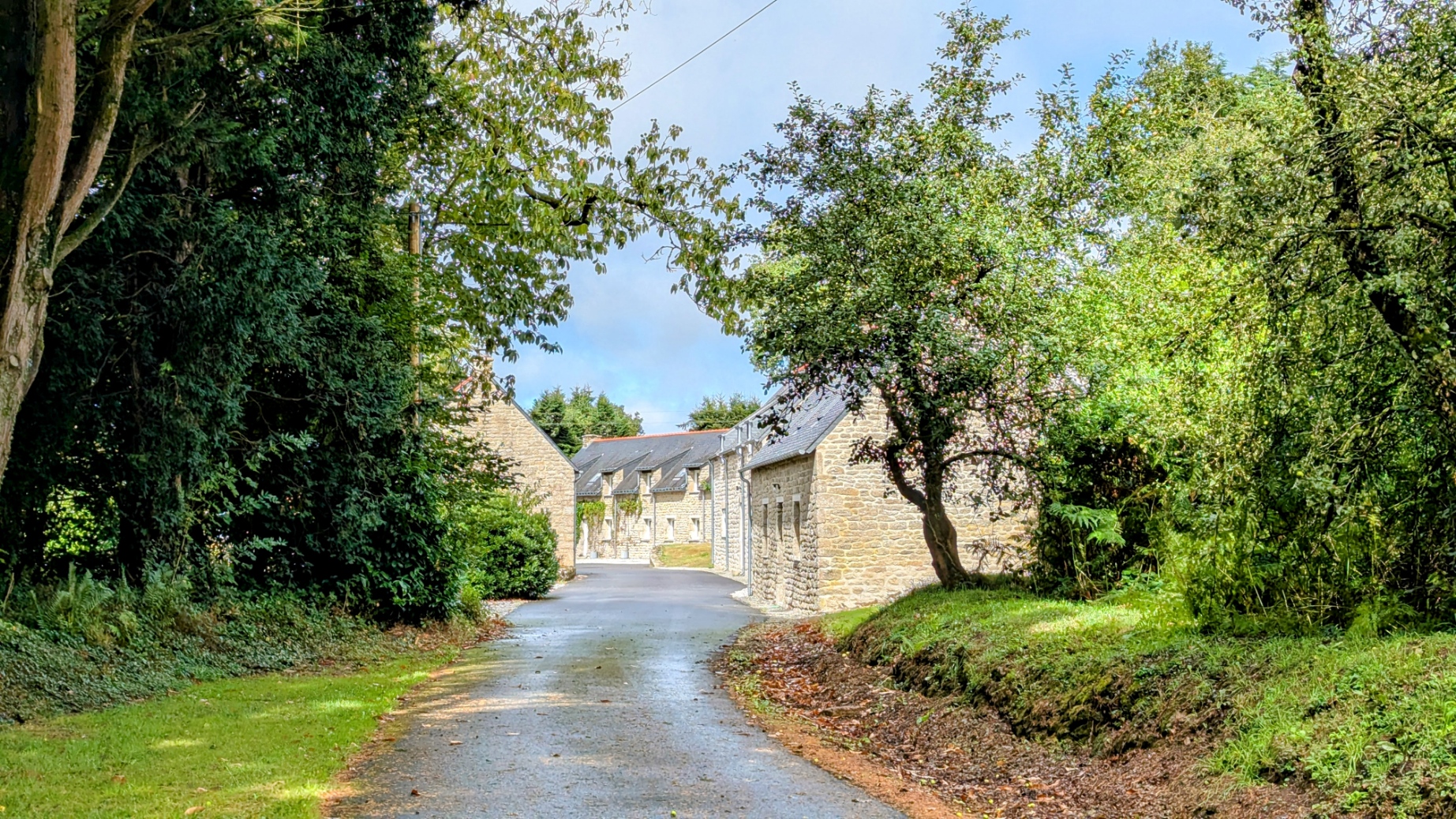 Propriété en France à vendre à Plouray, Morbihan - &#8364;858 600 - photo 