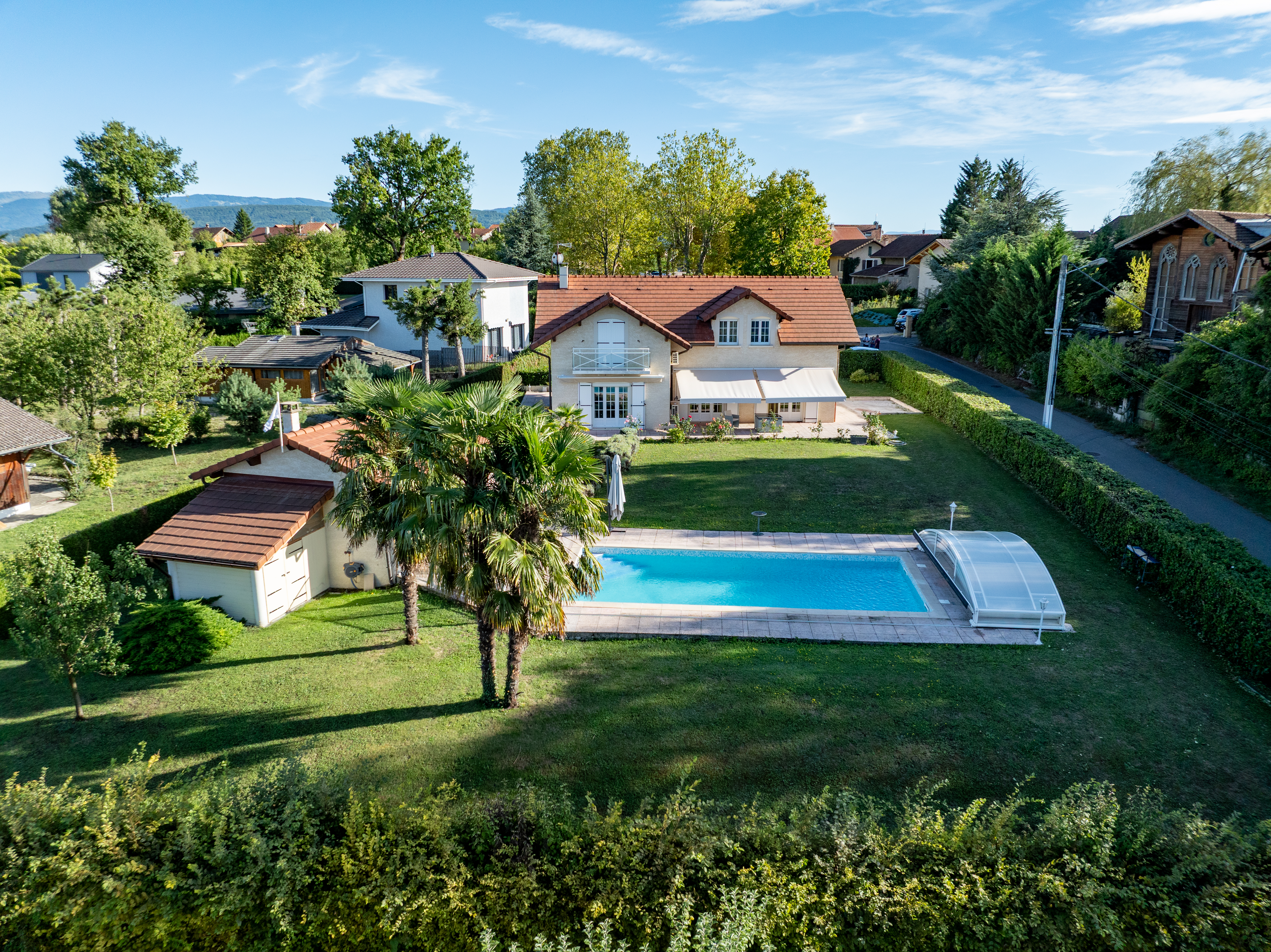 French property for sale in Messery, Haute-Savoie - €1,090,000 - photo 