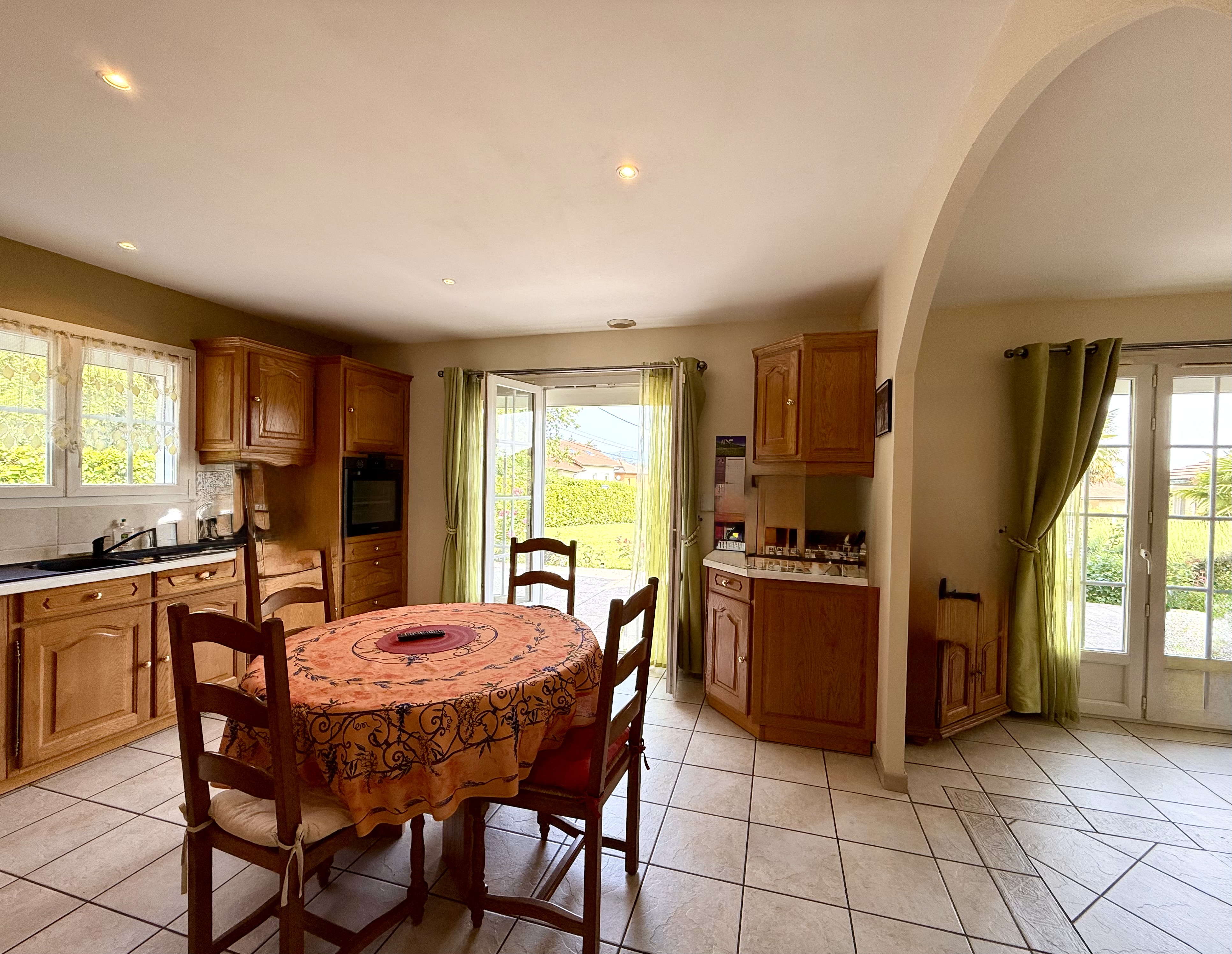 Propriété en France à vendre à Messery, Haute-Savoie - &#8364;1 090 000 - photo 