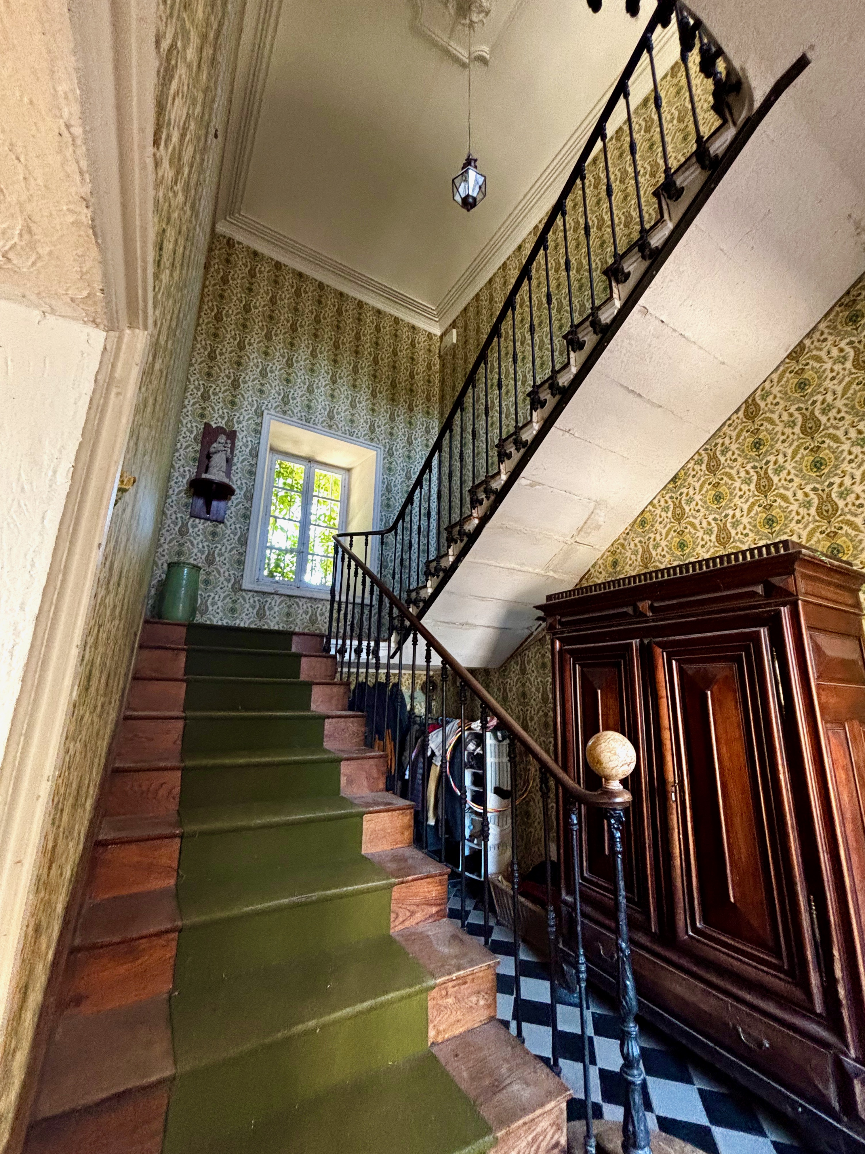 French property for sale in Saint-Jean-de-Maruéjols-et-Avéjan, Gard - €950,000 - photo 