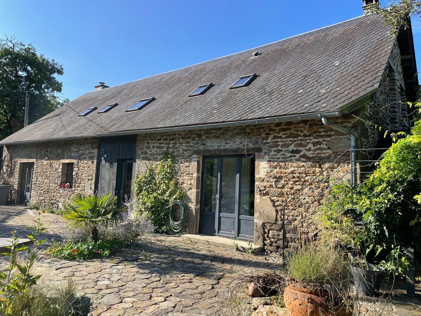French property for sale in Marcillac-la-Croisille, Corrèze - €1,365,000 - photo 