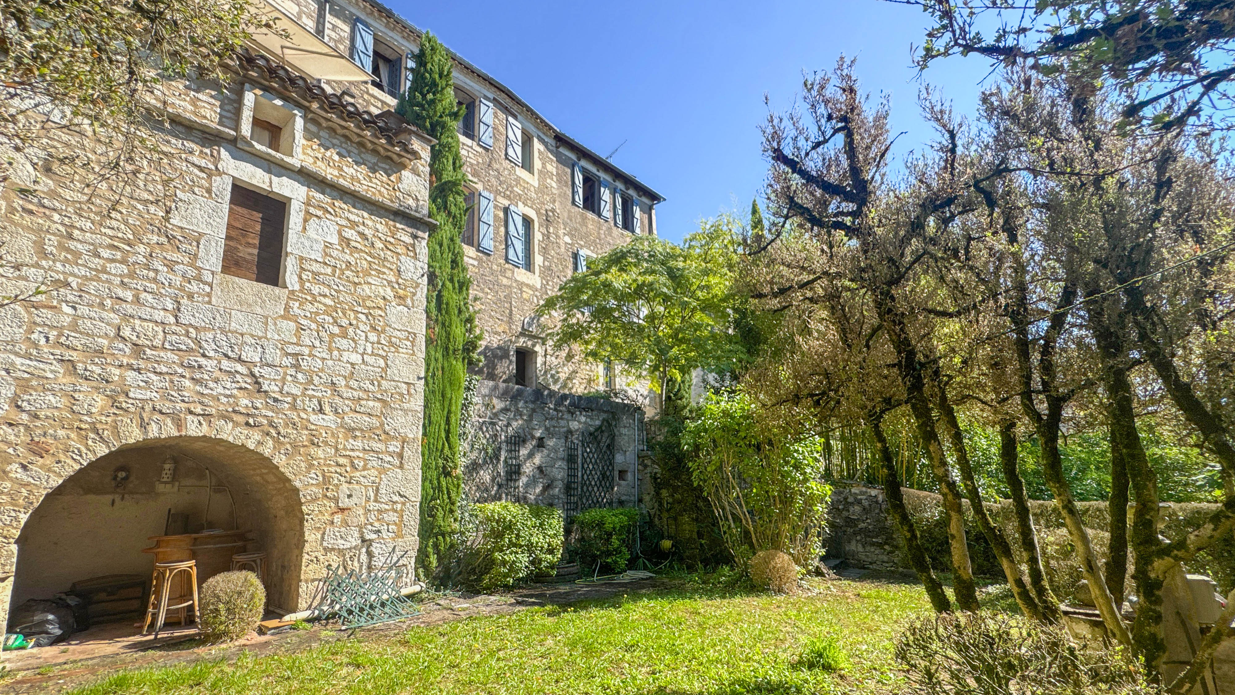 Propriété en France à vendre à Montpezat-de-Quercy, Tarn-et-Garonne - €551 200 - photo 