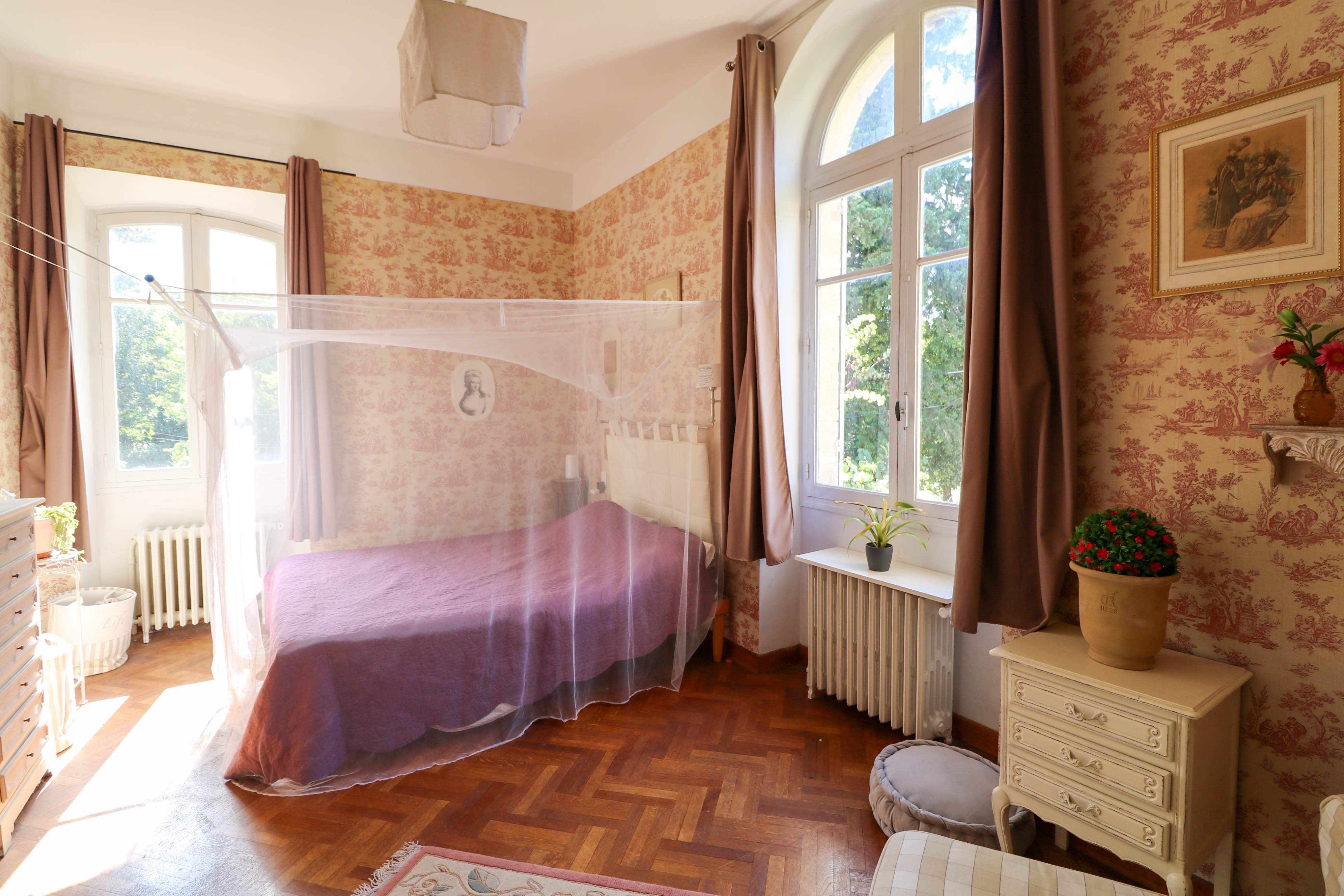 French property for sale in Uzès, Gard - €1,300,000 - photo 