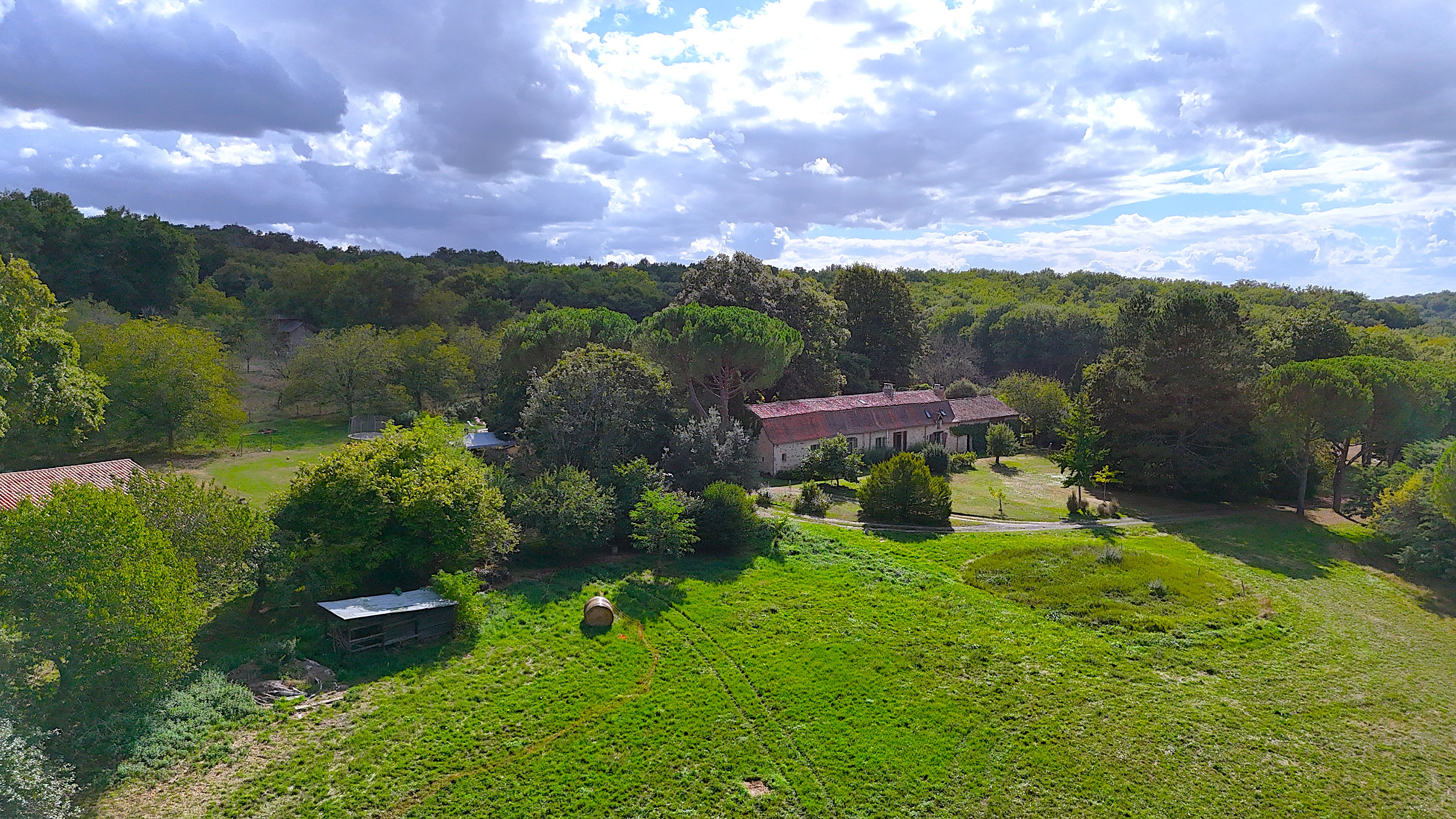 French property for sale in Cause-de-Clérans, Dordogne - €799,700 - photo 