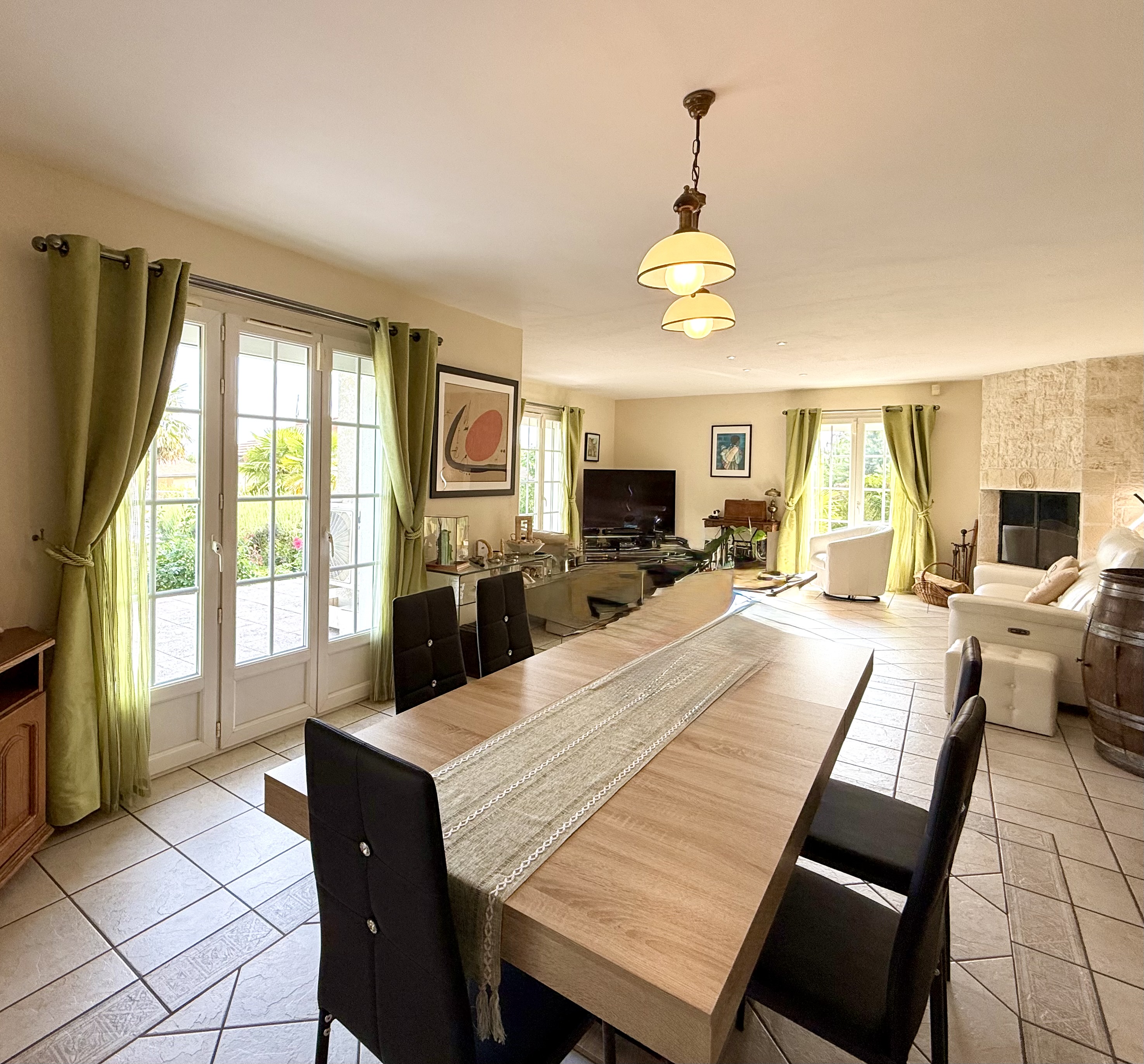 Propriété en France à vendre à Messery, Haute-Savoie - &#8364;1 090 000 - photo 