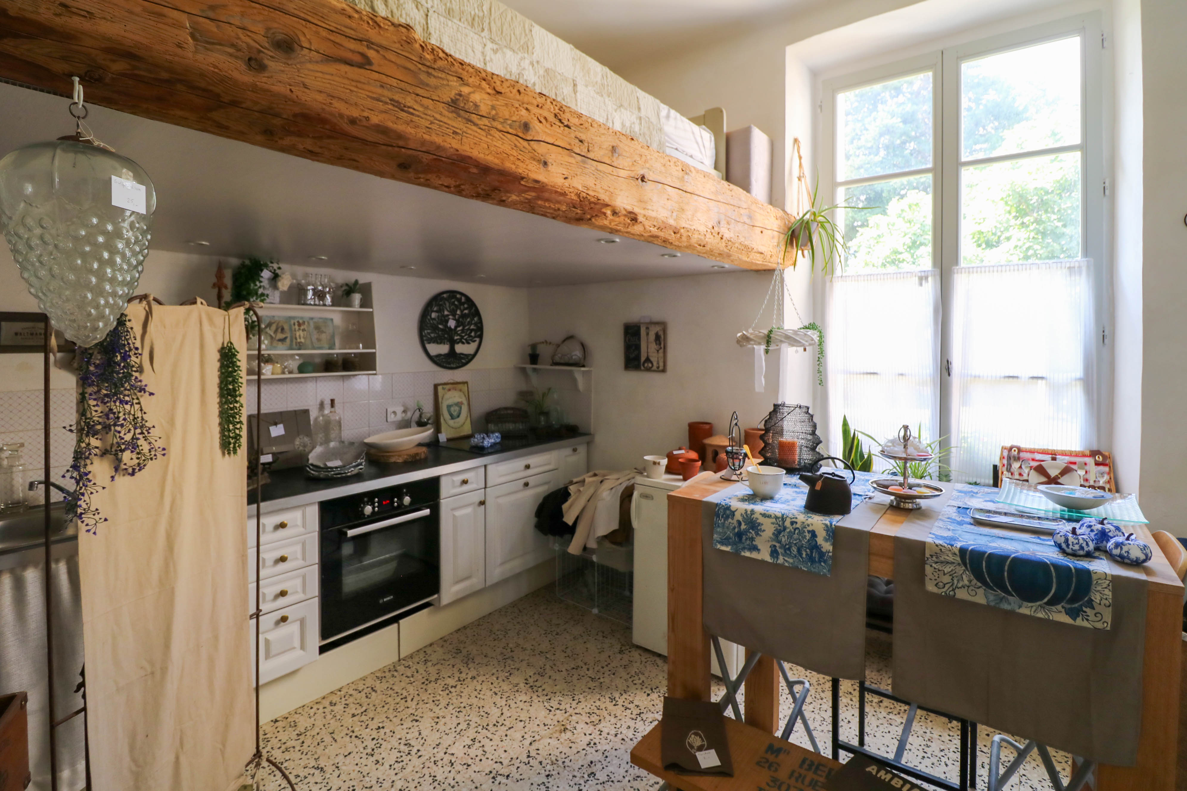 French property for sale in Uzès, Gard - €1,300,000 - photo 