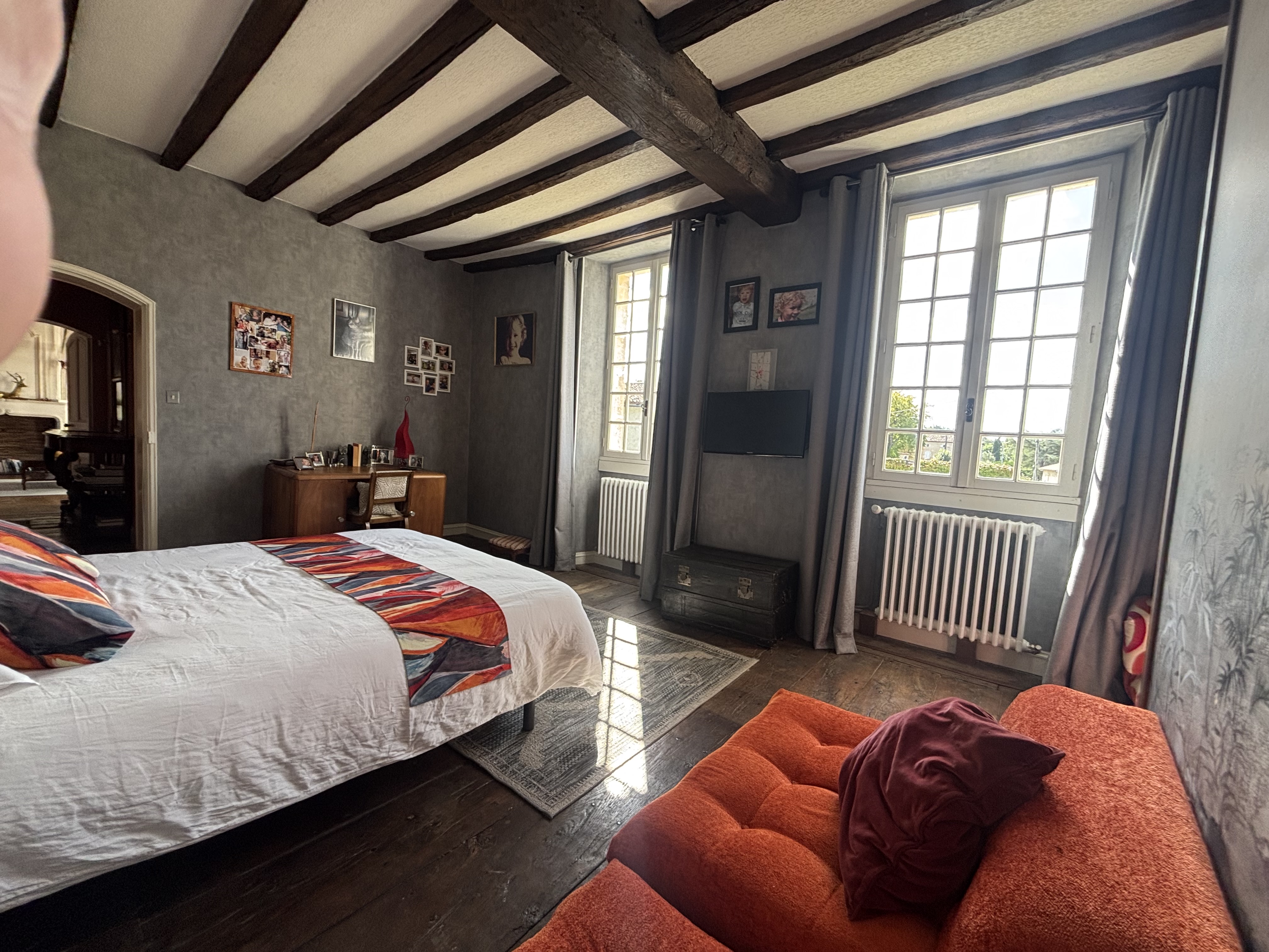 Propriété en France à vendre à Angoulême, Charente - €763 200 - photo 
