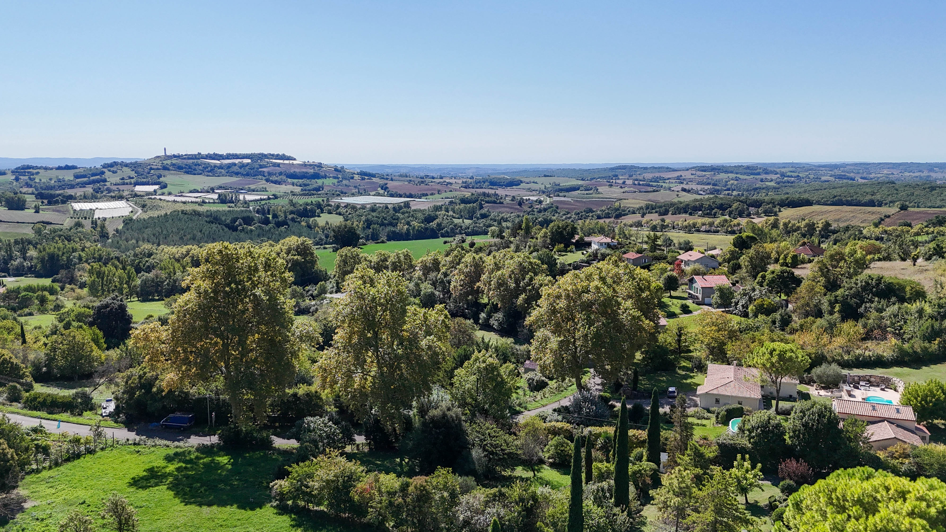 Propriété en France à vendre à Montpezat-de-Quercy, Tarn-et-Garonne - €551 200 - photo 