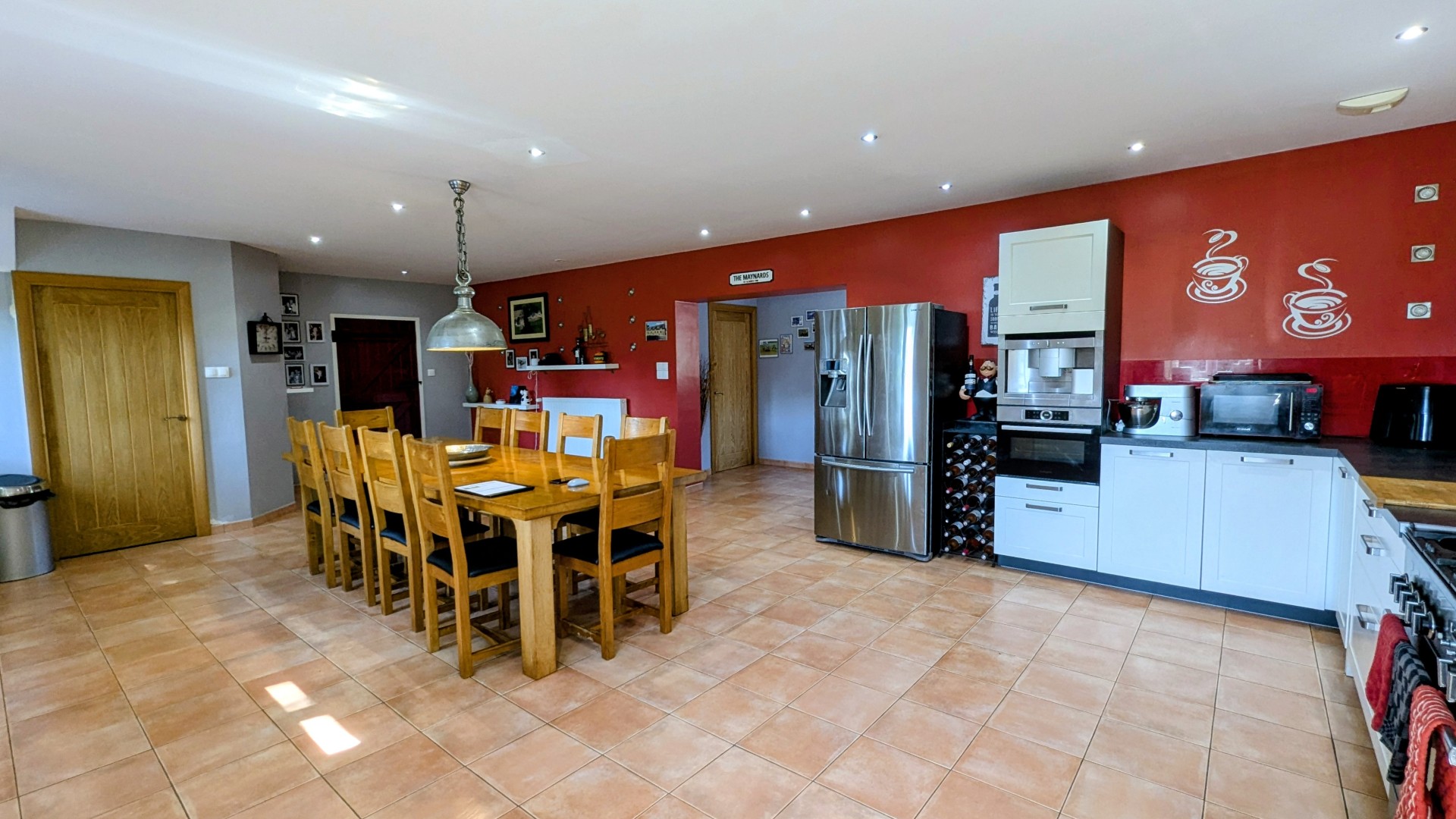 Propriété en France à vendre à Plouray, Morbihan - &#8364;858 600 - photo 