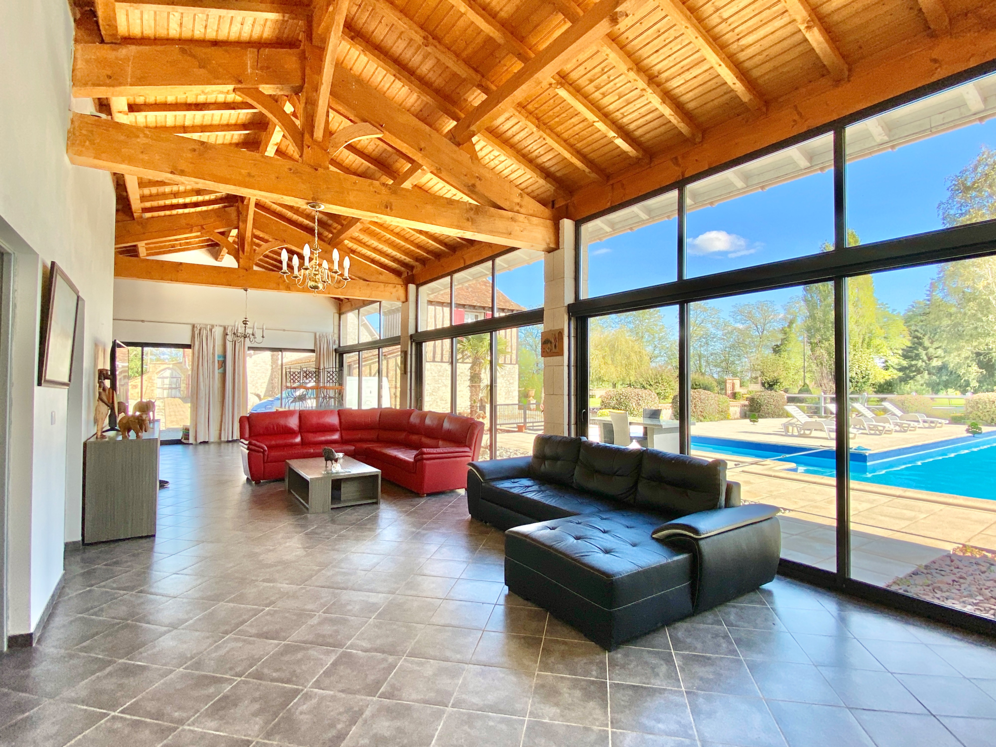 Propriété en France à vendre à Gardonne, Dordogne - &#8364;1 588 000 - photo 