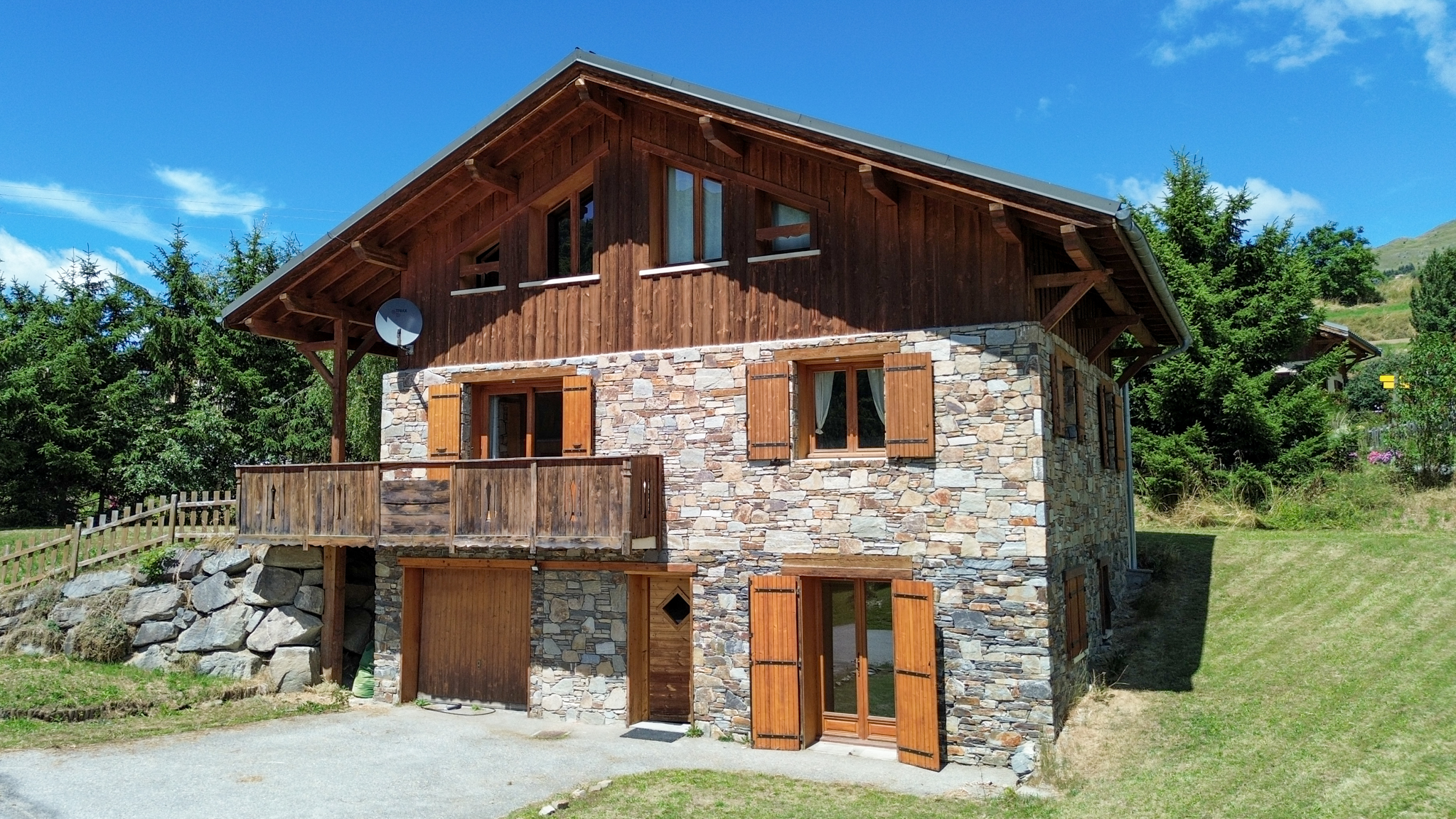 Propriété en France à vendre à Saint-Martin-de-Belleville, Savoie - €1 300 000 - photo 