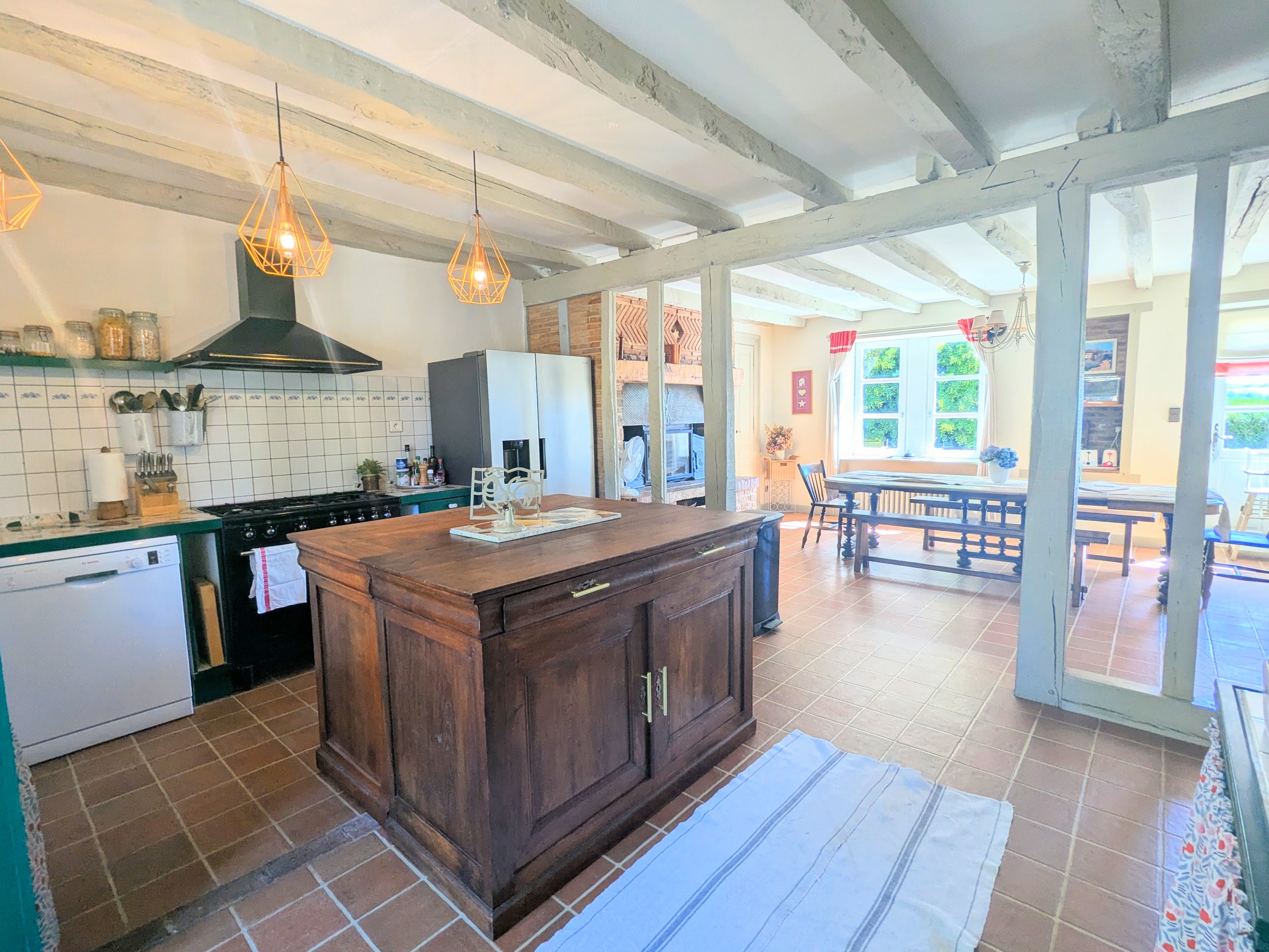 Propriété en France à vendre à Saint-Priest-Ligoure, Haute-Vienne - &#8364;699 000 - photo 