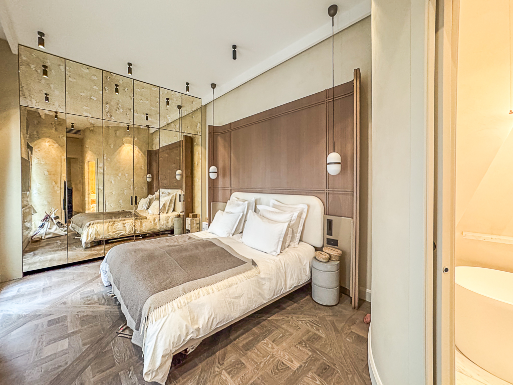 French property for sale in Paris 4e Arrondissement, Paris - €2,250,000 - photo 