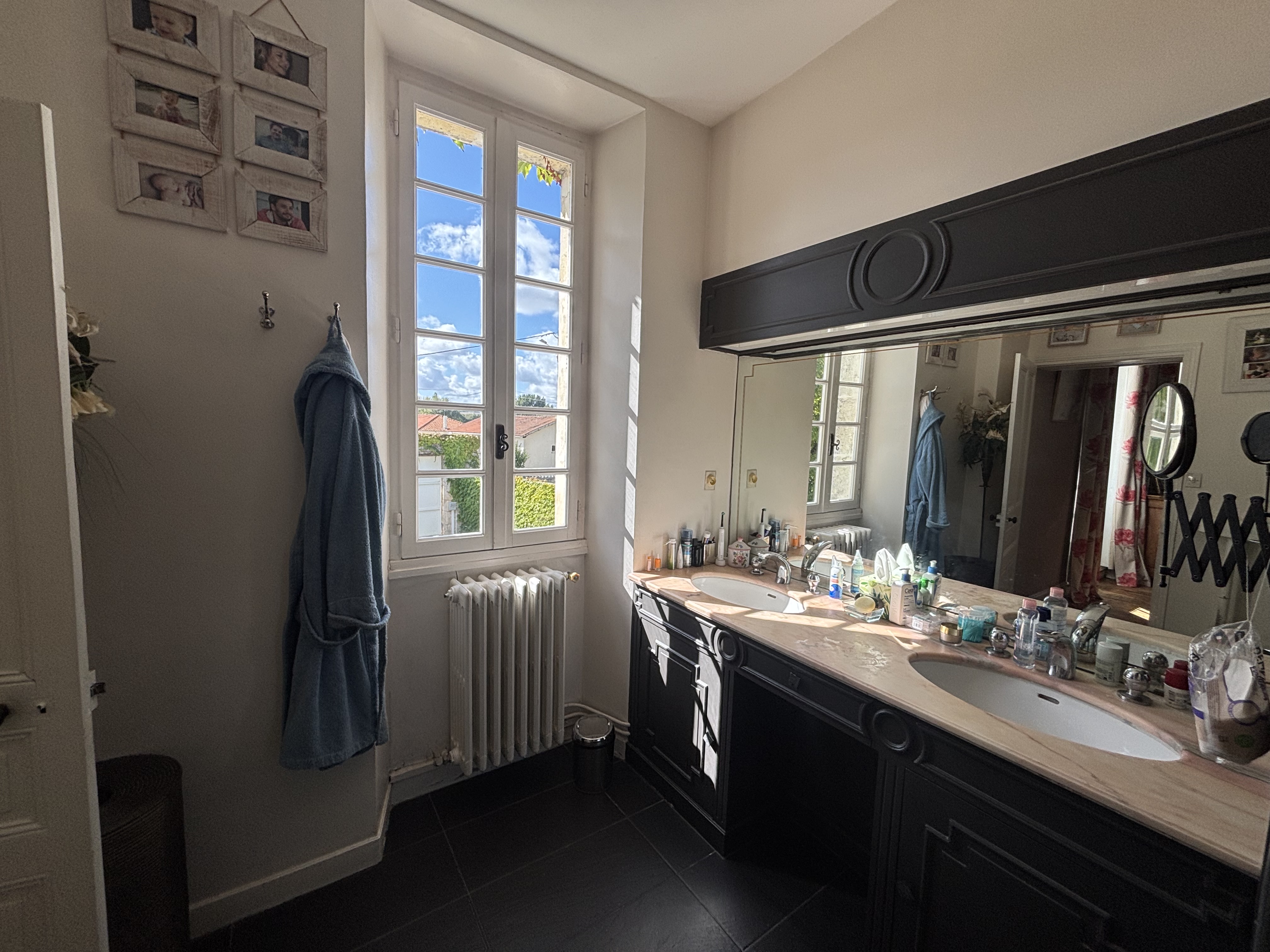 Propriété en France à vendre à Angoulême, Charente - €763 200 - photo 