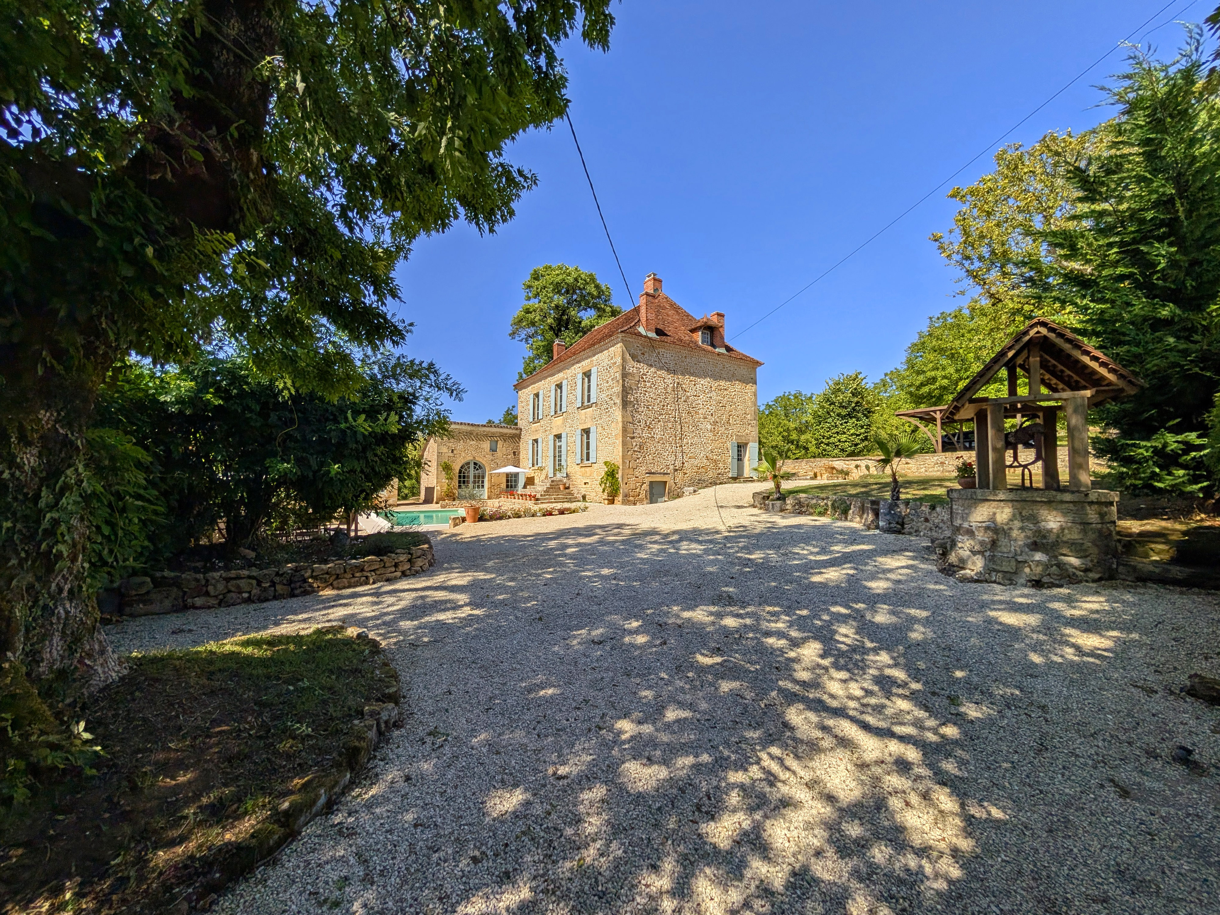 French property for sale in Nanthiat, Dordogne - €1,047,000 - photo 
