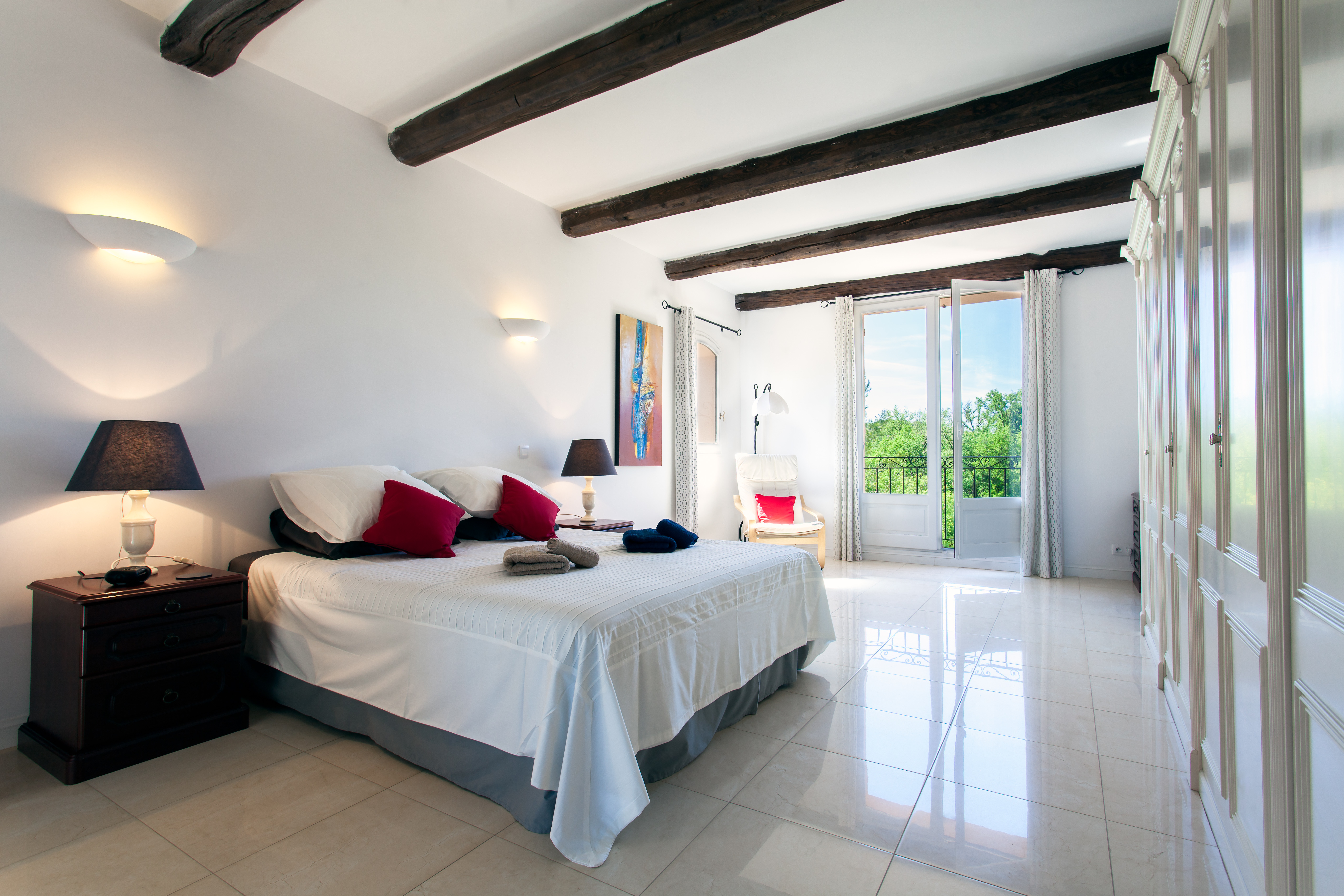 Propriété en France à vendre à Châteauneuf-Grasse, Alpes-Maritimes - &#8364;999 000 - photo 